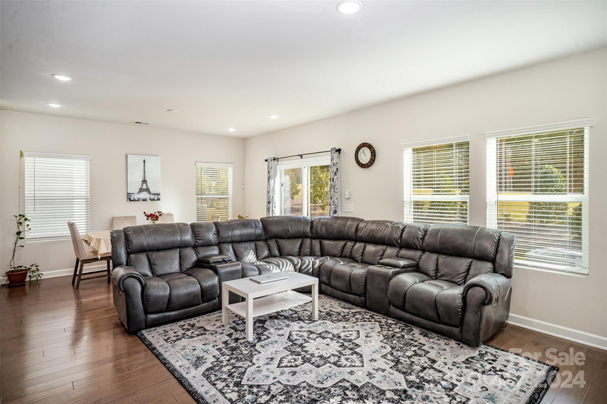 168 Ravensara Avenue Property Photo 3