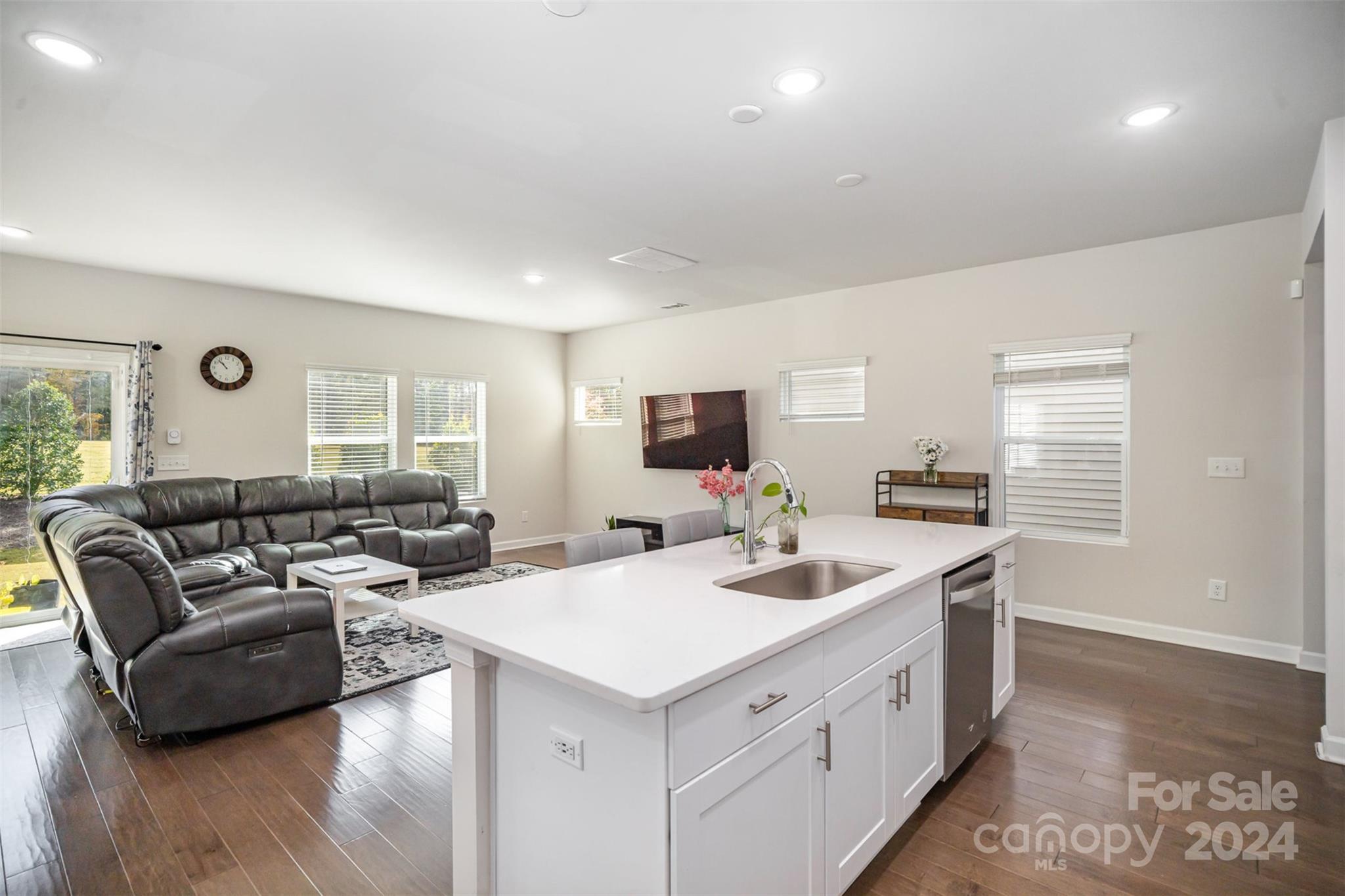 168 Ravensara Avenue Property Photo 10