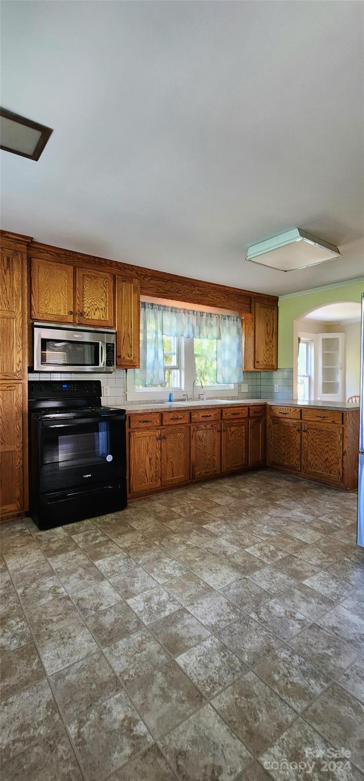 507 Reeves Avenue Property Photo 12