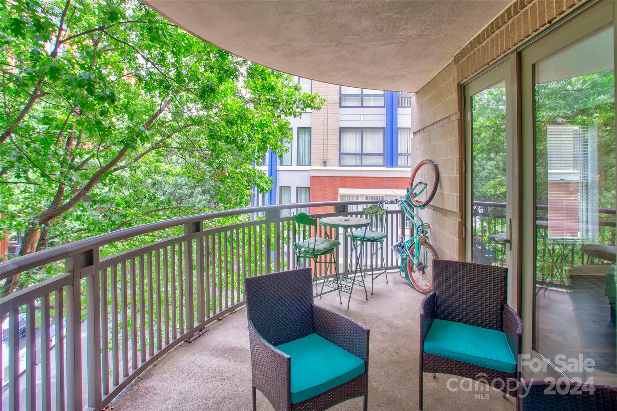 718 W Trade Street 308 Property Photo 13