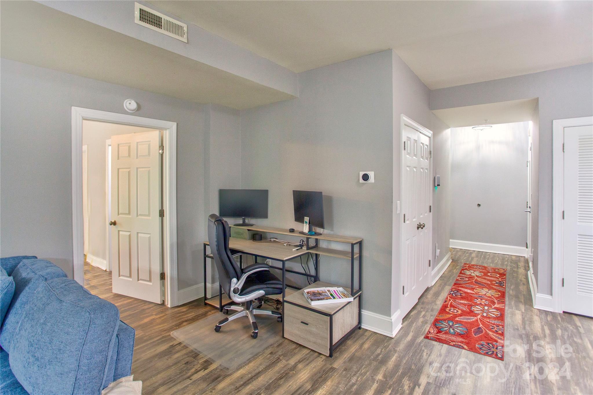 718 W Trade Street 308 Property Photo 14