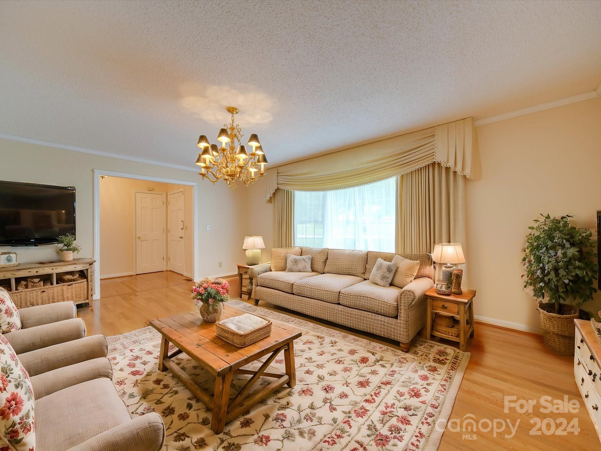 100 Nottingham Way Property Photo 11