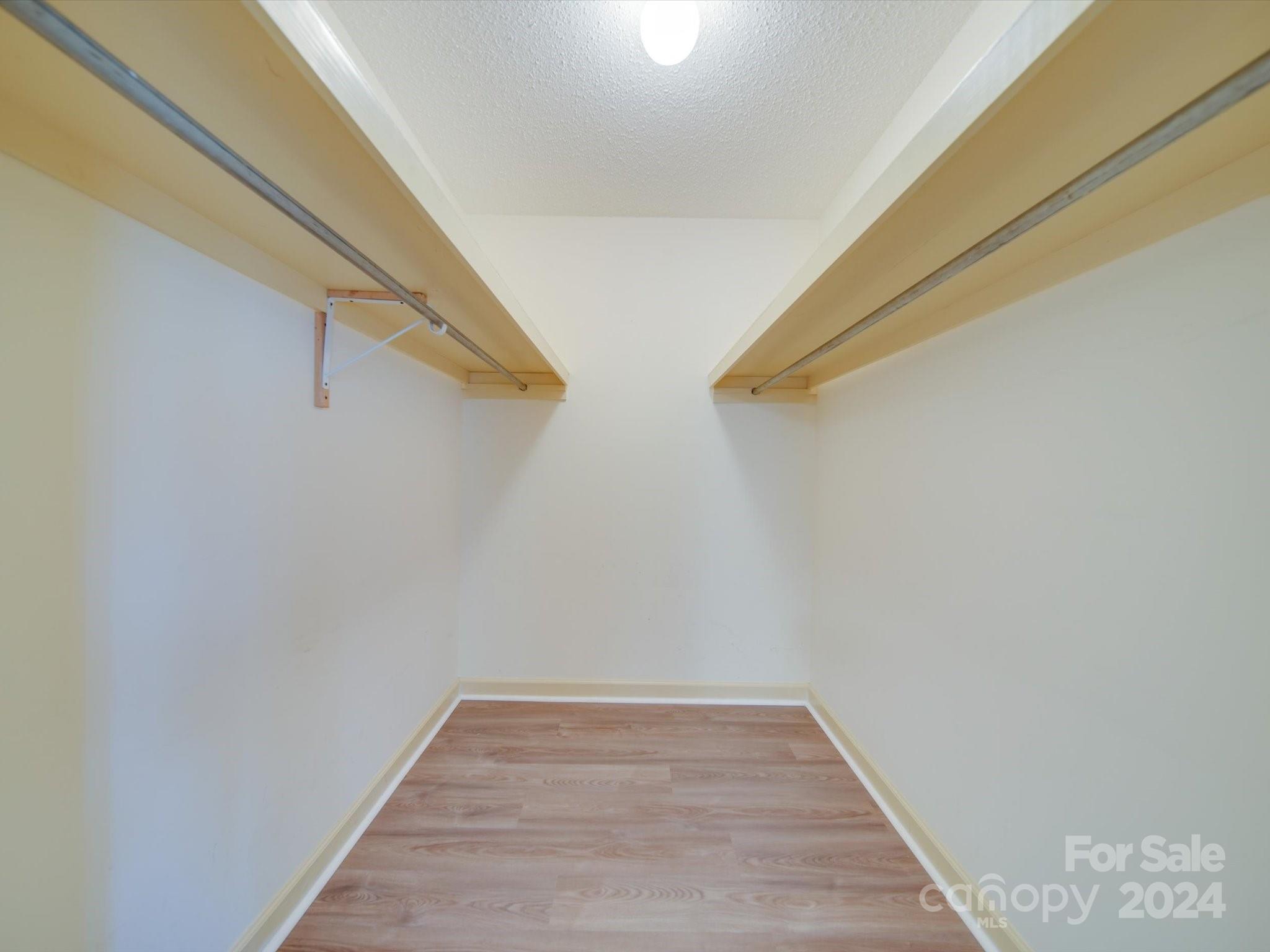 100 Nottingham Way Property Photo 27