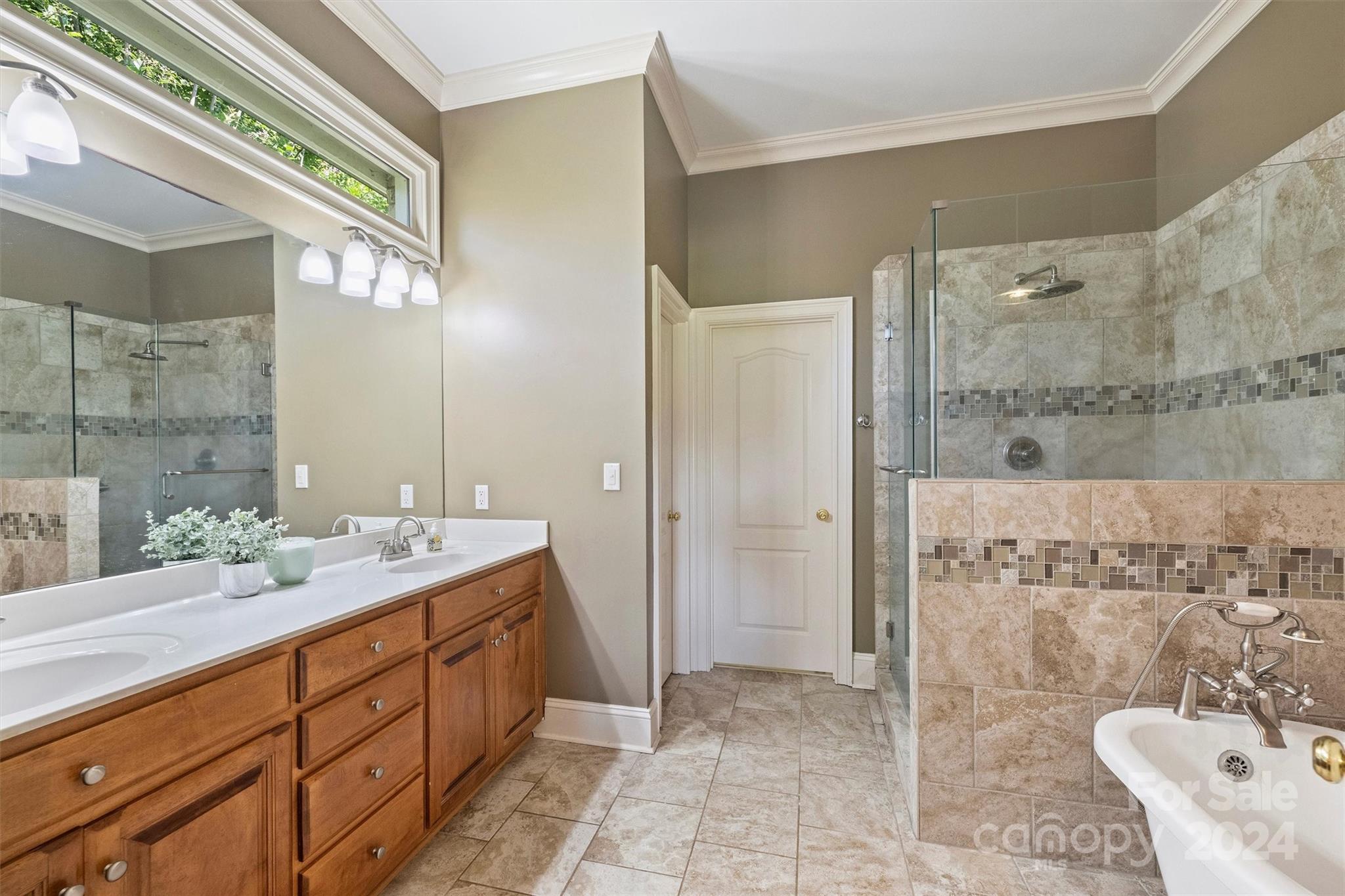 118 Broadbill Drive 111 Property Photo 8