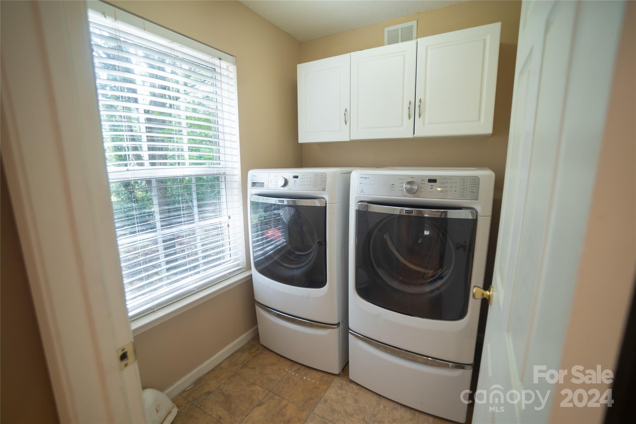 1434 Swaying Branch Lane Property Photo 7