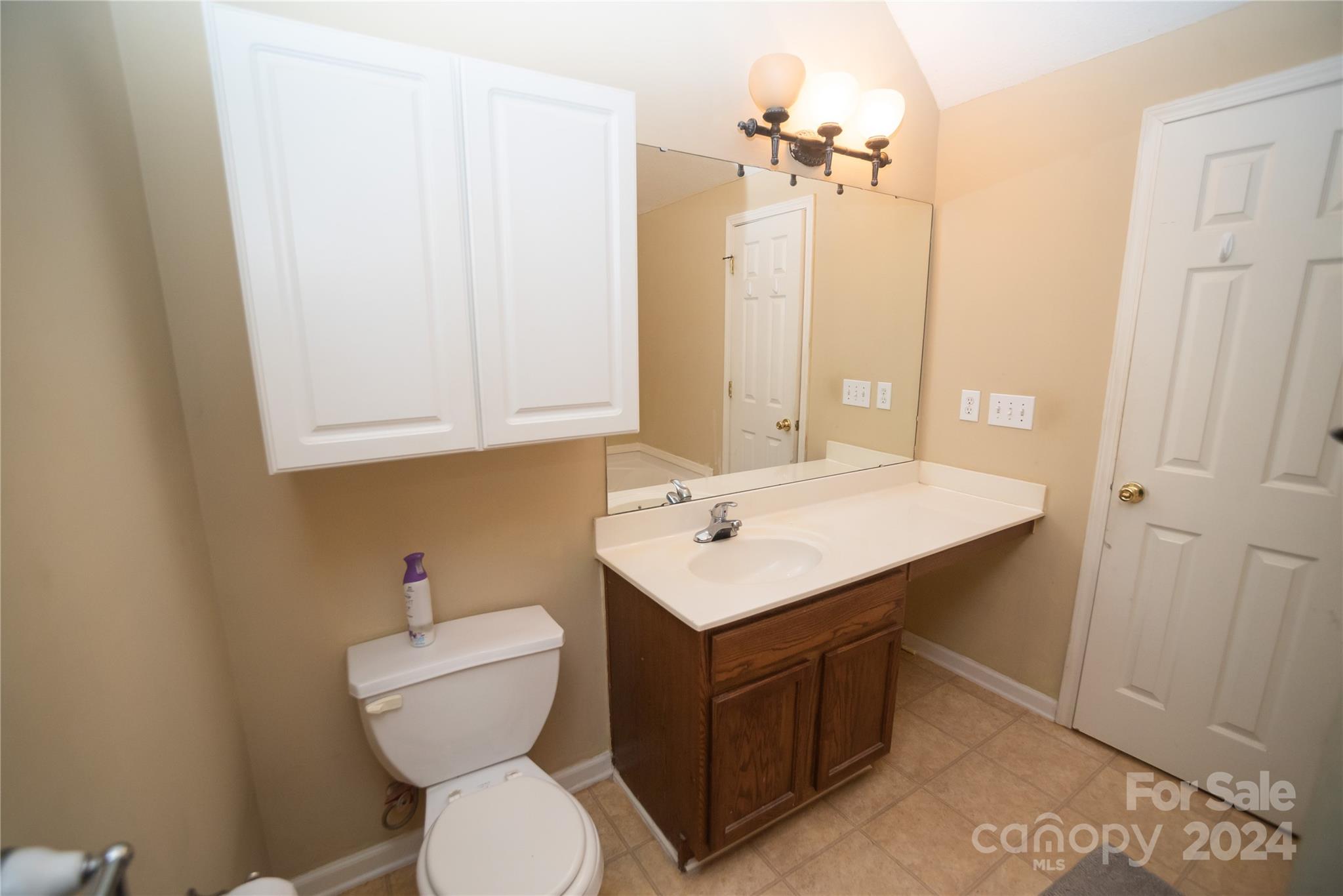 1434 Swaying Branch Lane Property Photo 12