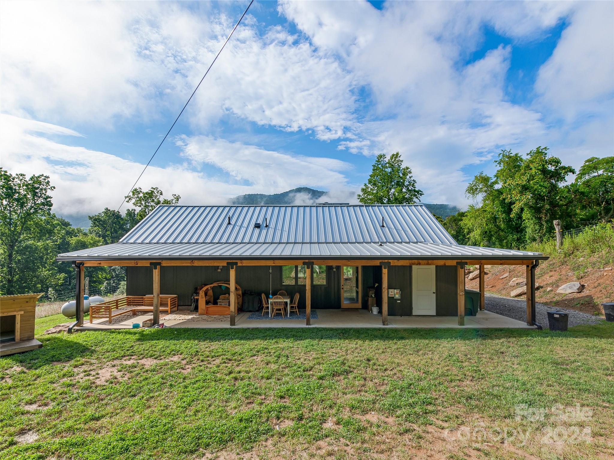 1397 & 1401 Newfound Road Property Photo 16