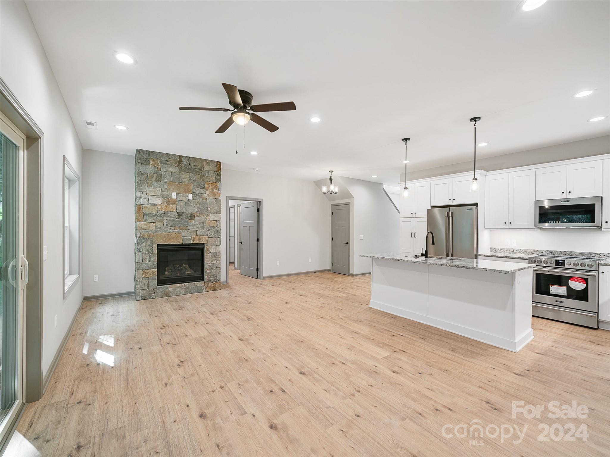 200 Red Twig Lane Unit 201 Property Photo 5
