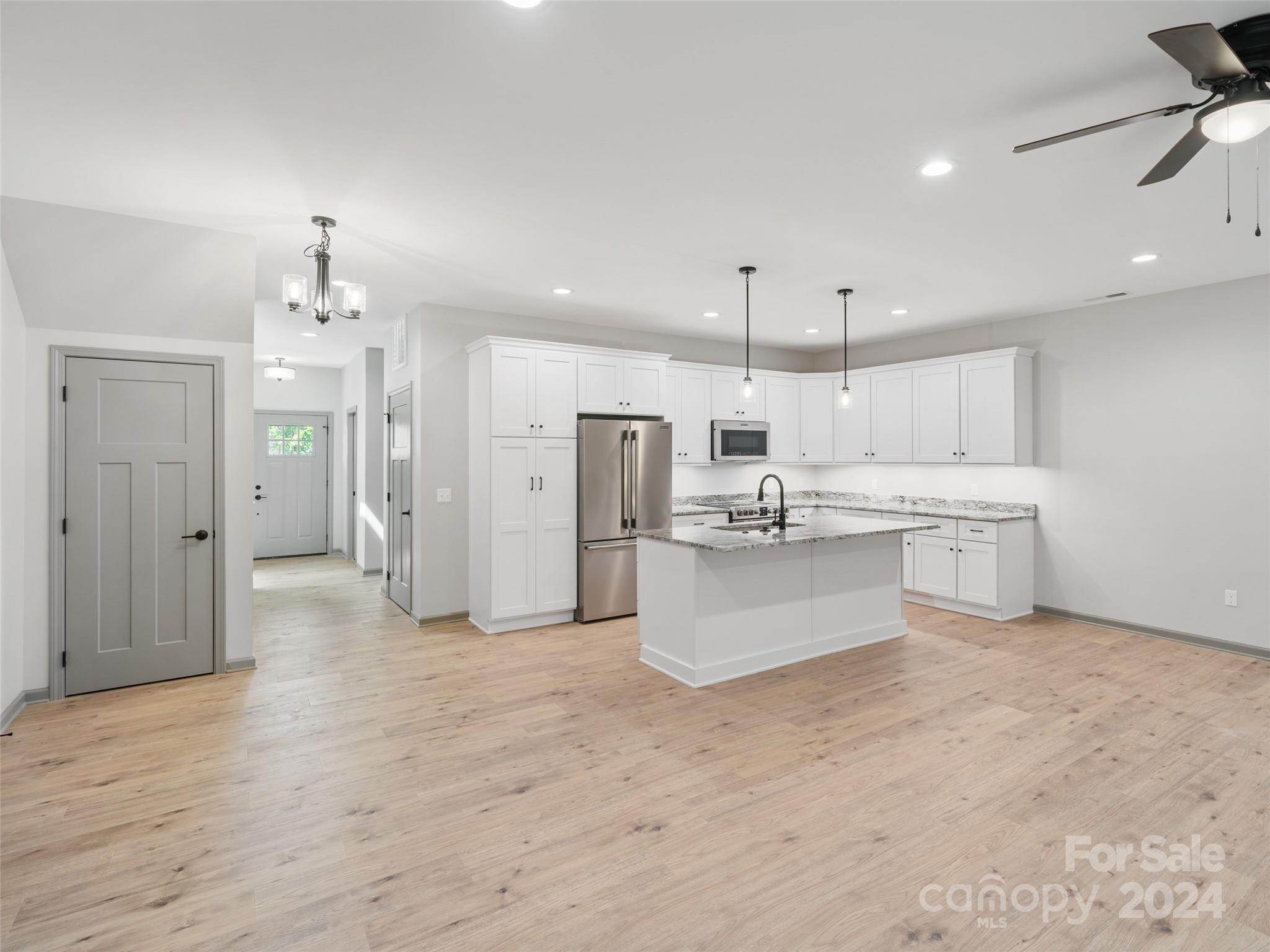 200 Red Twig Lane Unit 201 Property Photo 6