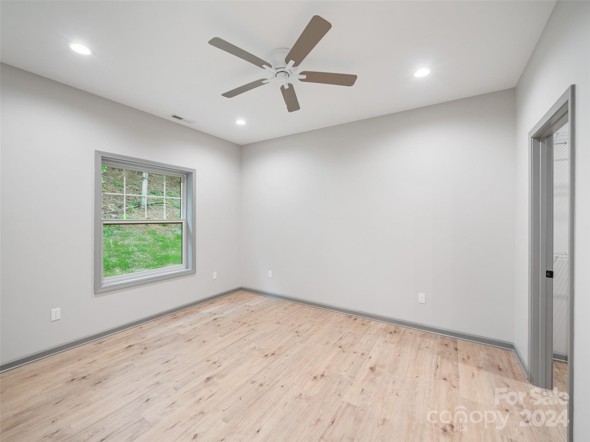 200 Red Twig Lane Unit 201 Property Photo 8