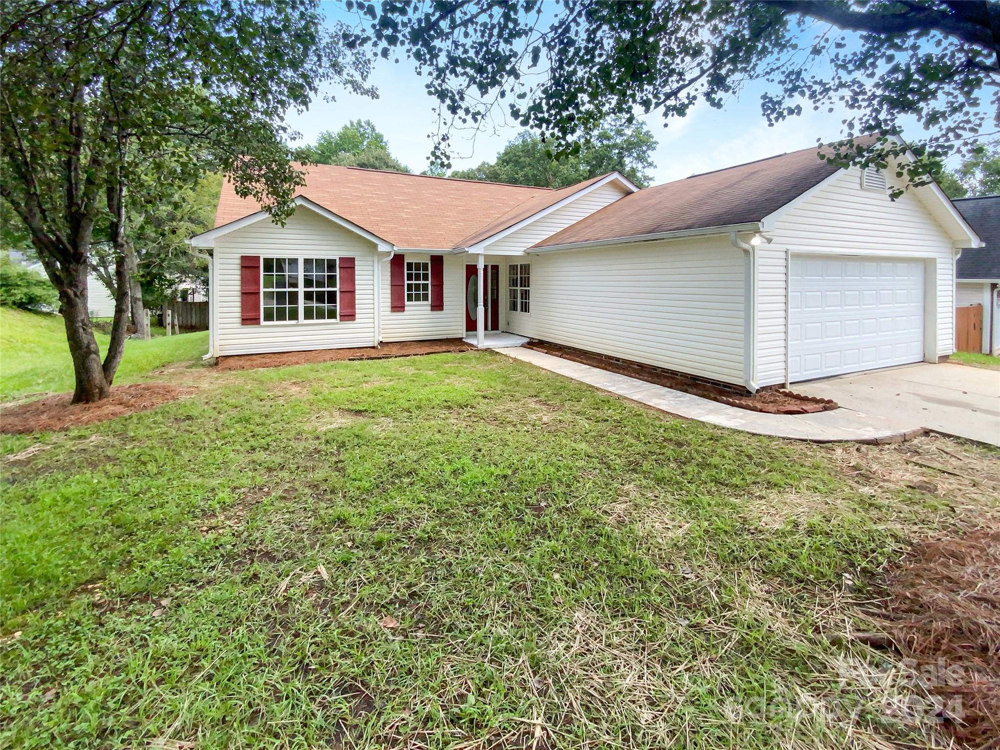 105 Leafmore Court Property Photo 8