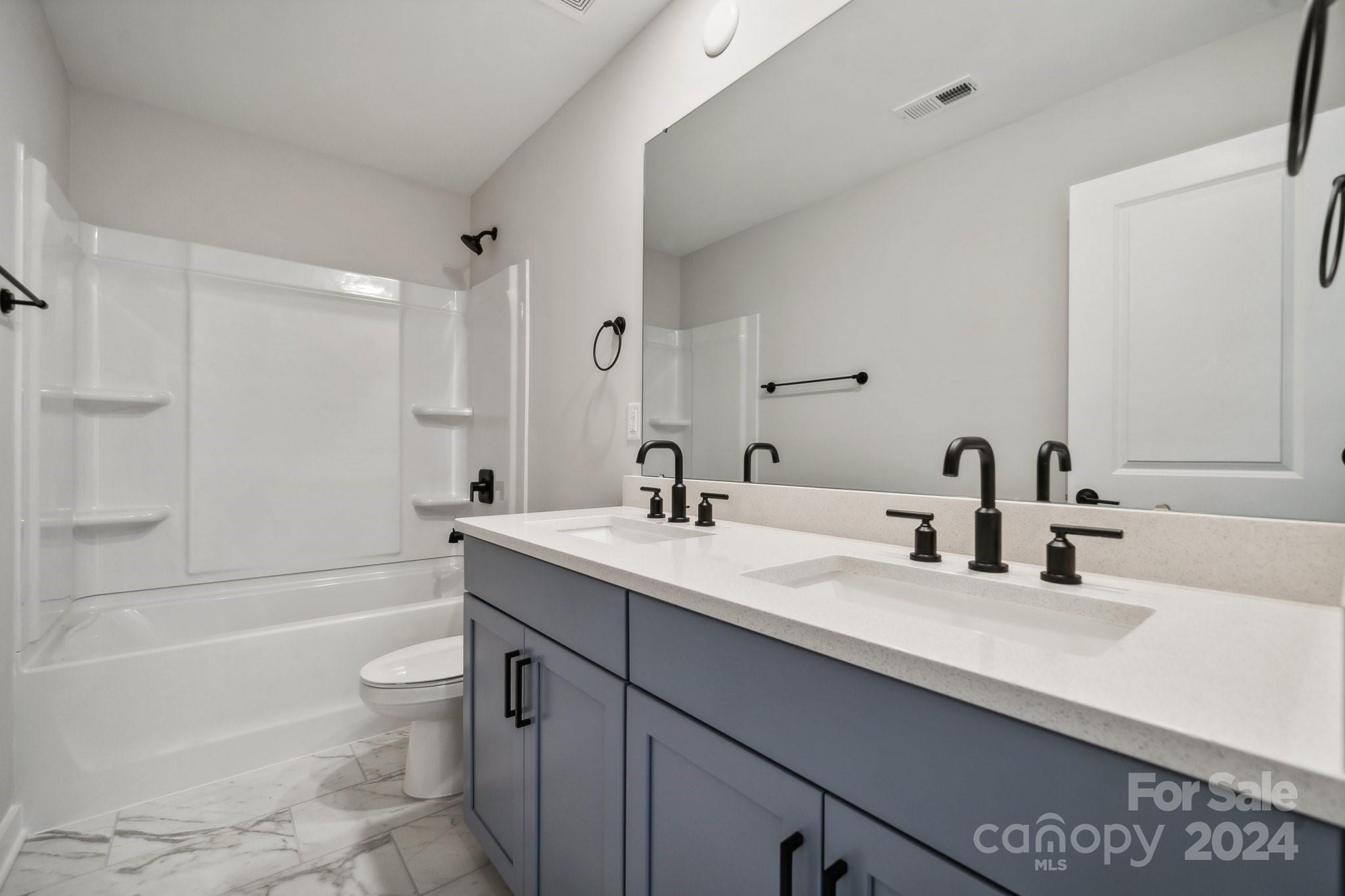 14048 Lake Home Lane 186 Property Photo 18