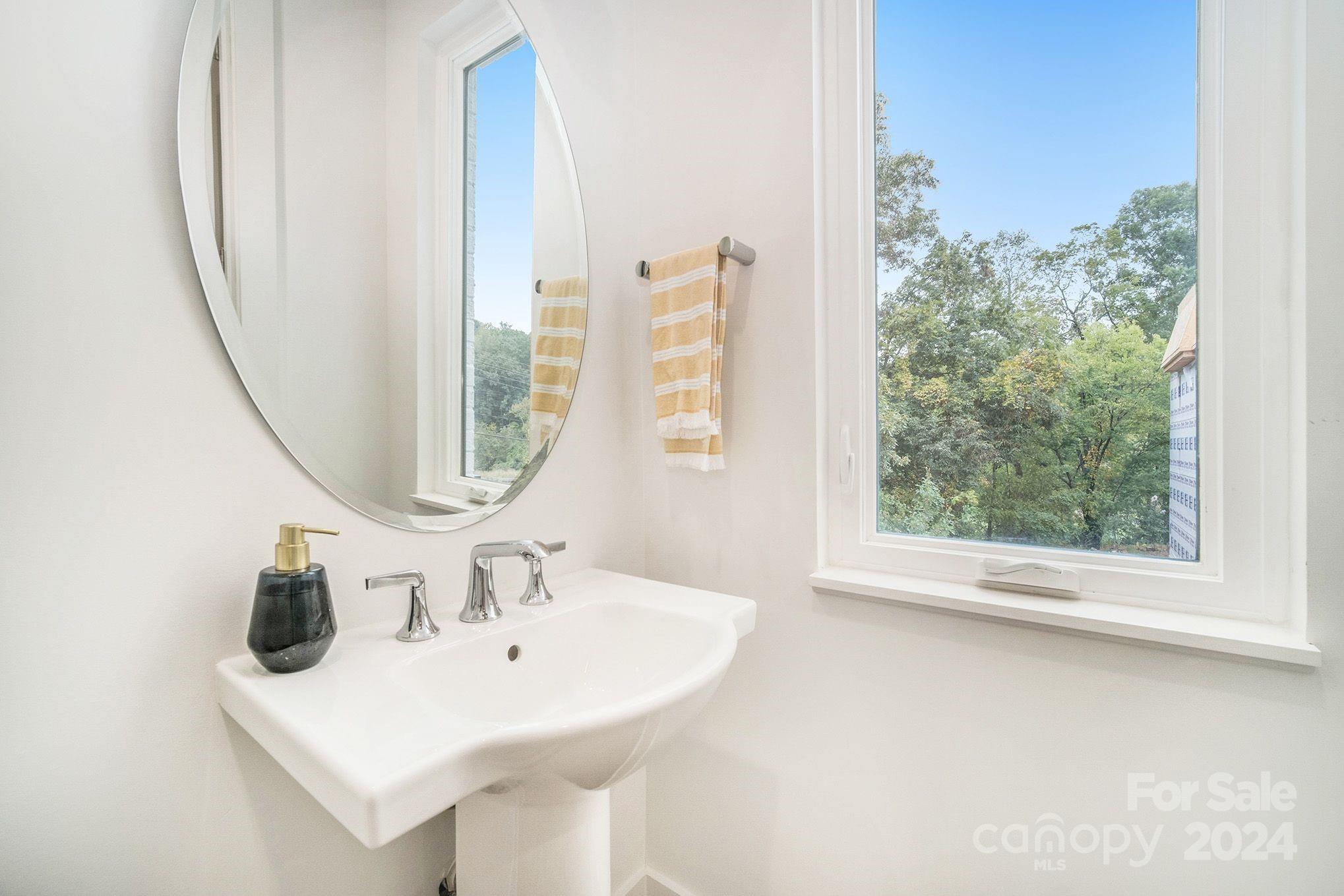 2427 Weddington Avenue 6 Property Photo 22