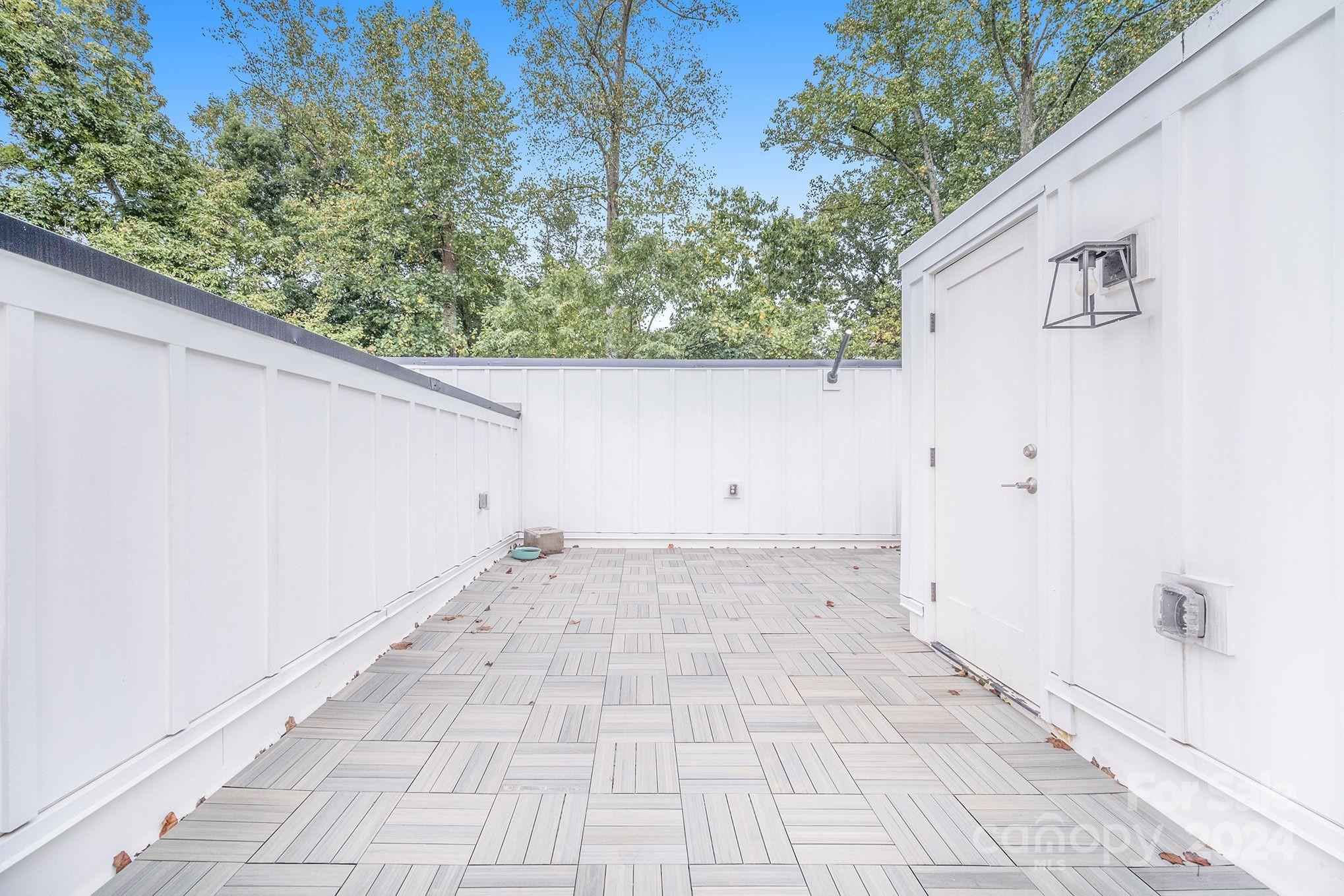 2427 Weddington Avenue 6 Property Photo 29