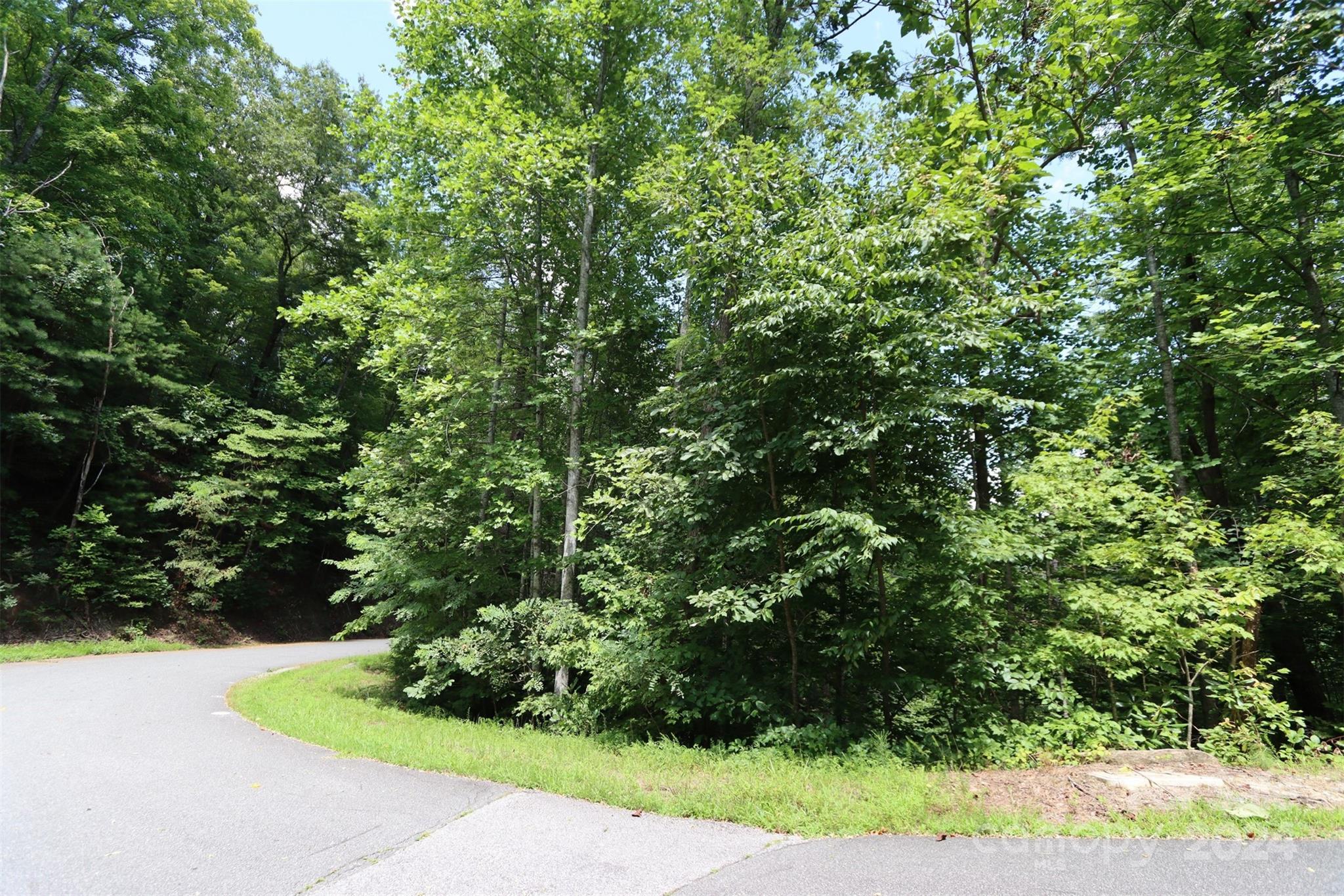 595 Quail Ridge Boulevard Property Photo 10