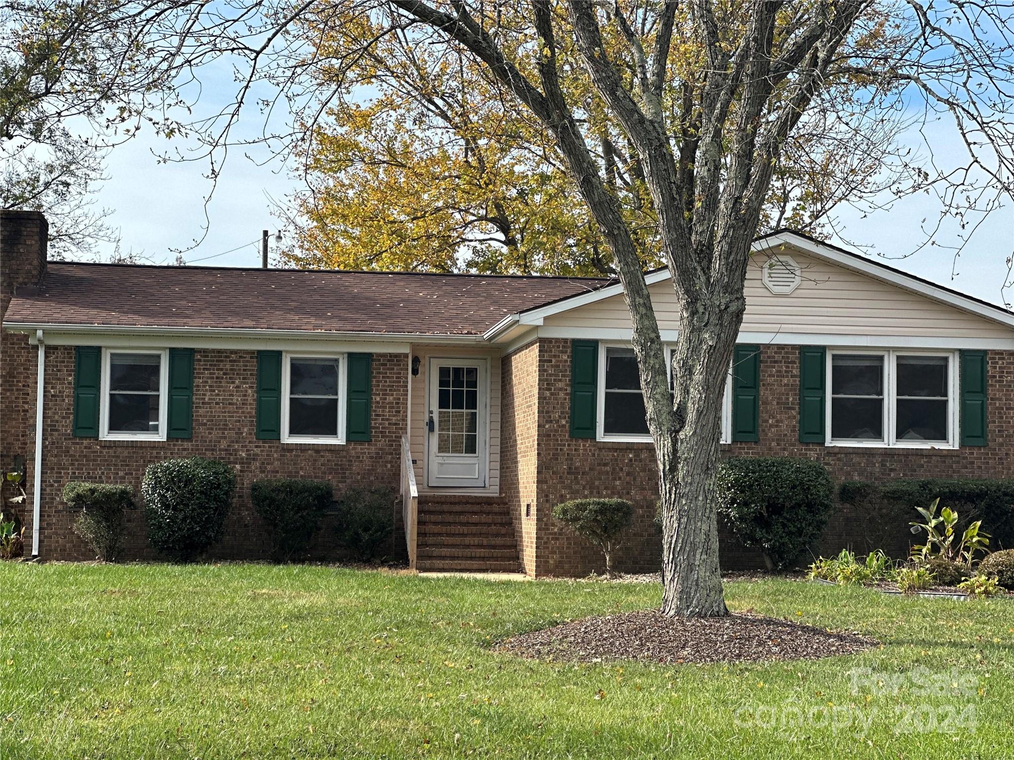634 Lancer Court Property Photo 1