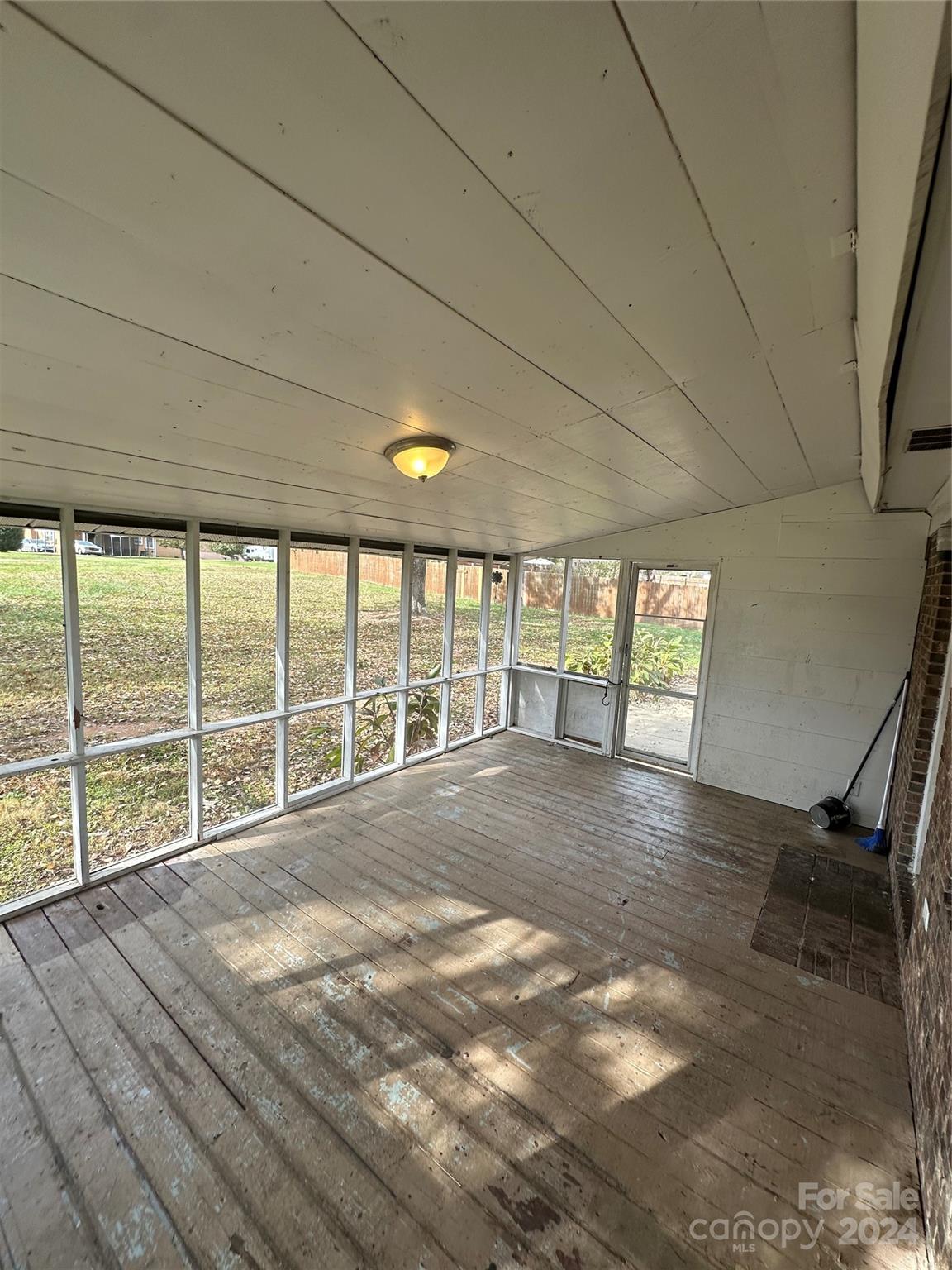 634 Lancer Court Property Photo 15
