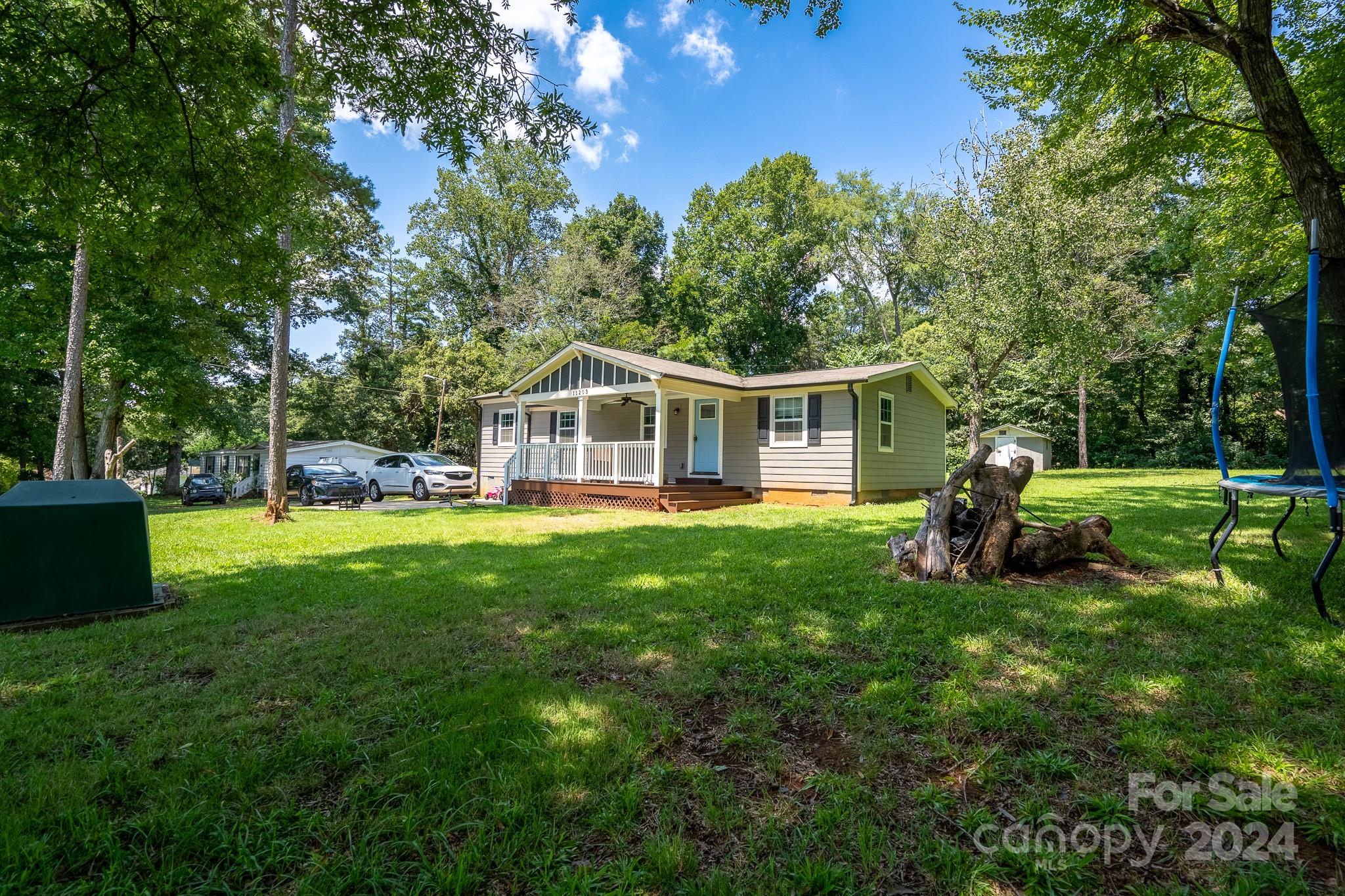 11203 Pine Grove Avenue Property Photo 7