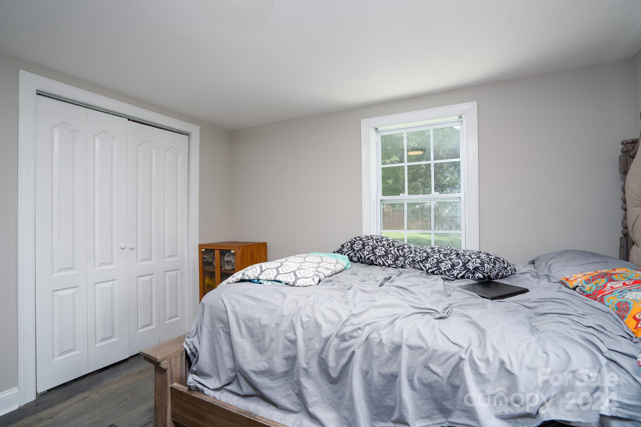 11203 Pine Grove Avenue Property Photo 12