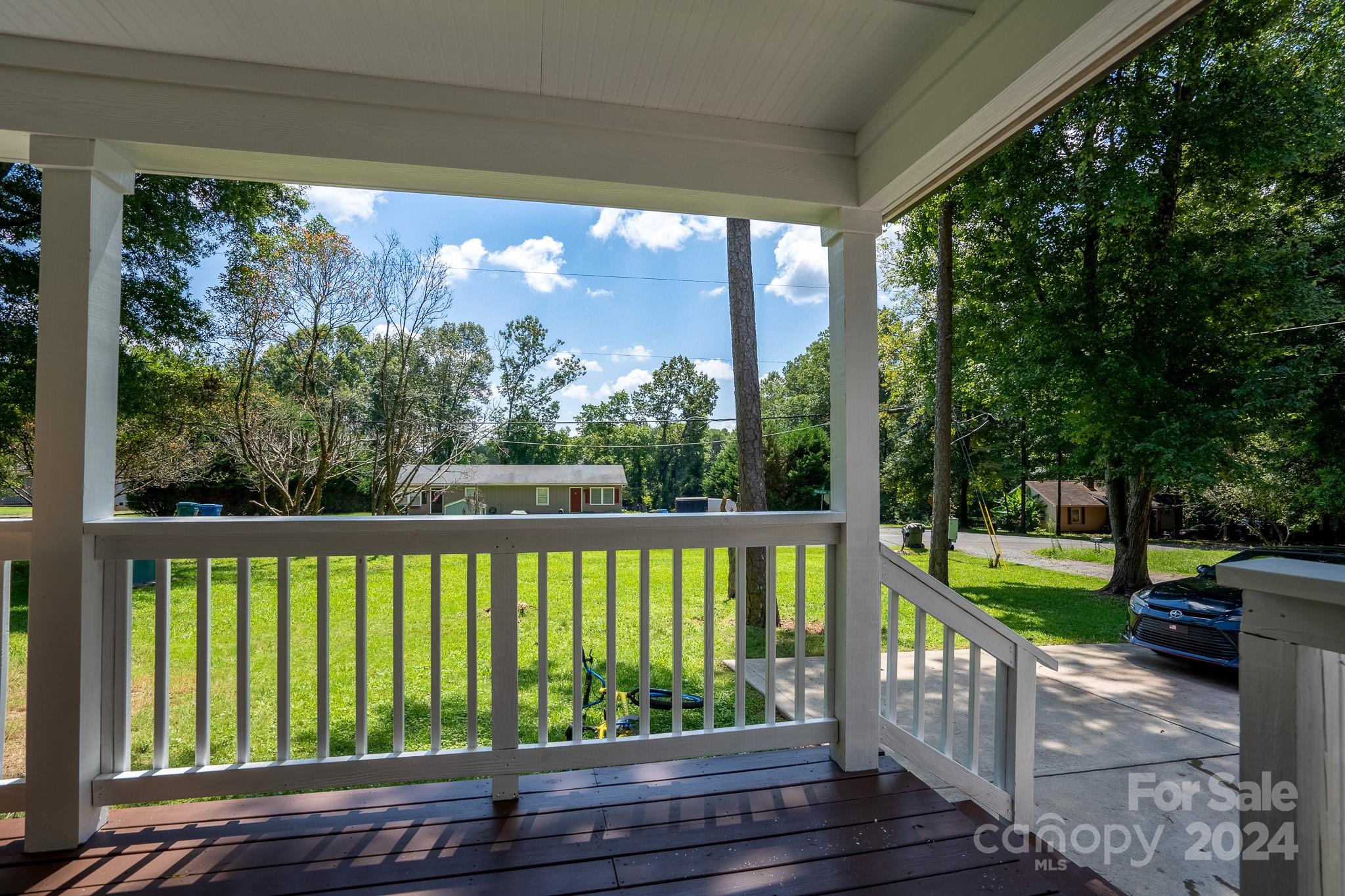 11203 Pine Grove Avenue Property Photo 24