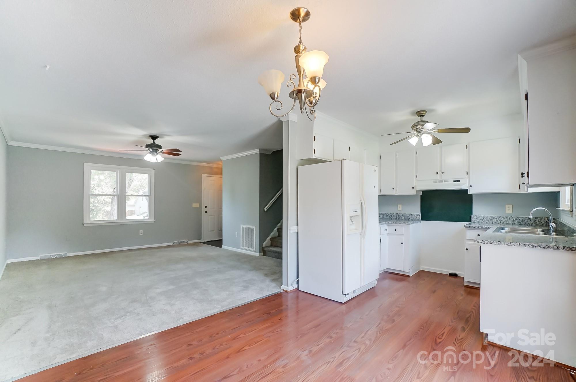 3374 Farm Lake Drive Property Photo 8
