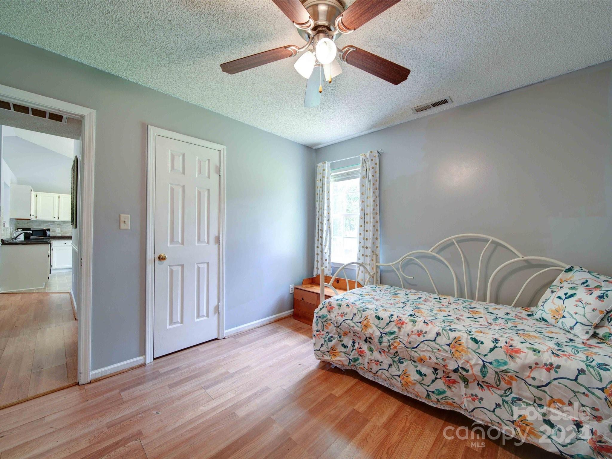 3019 Chinaberry Lane Property Photo 18