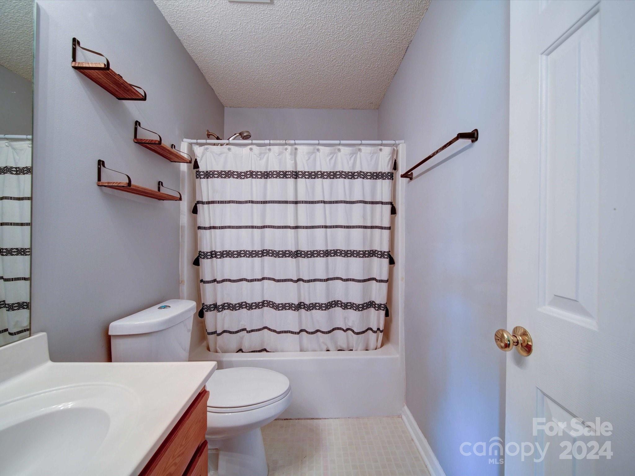 3019 Chinaberry Lane Property Photo 24