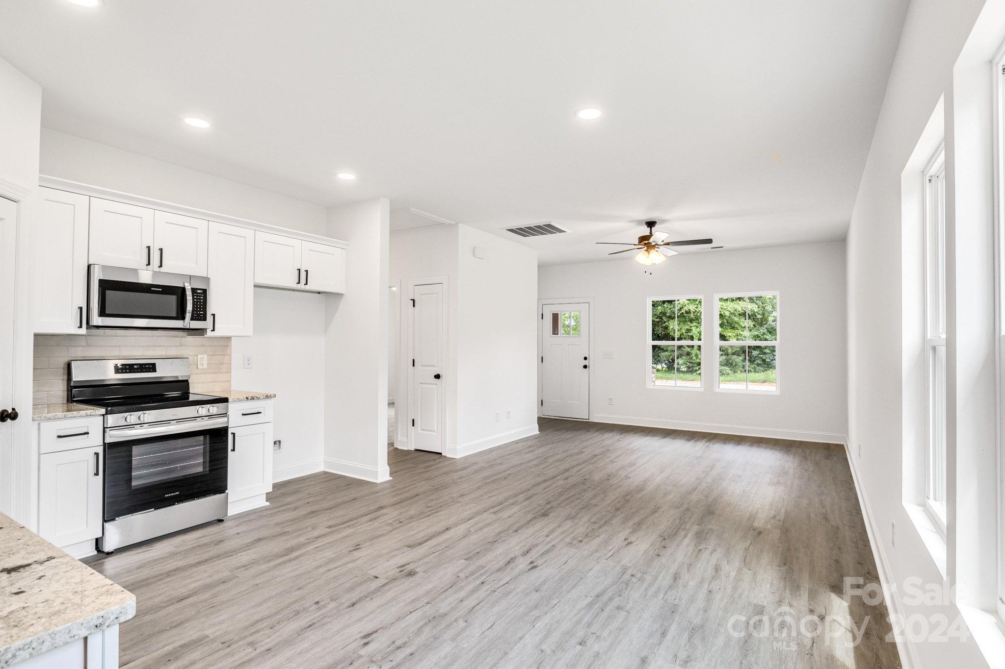 1332 Caldwell Street Property Photo 6
