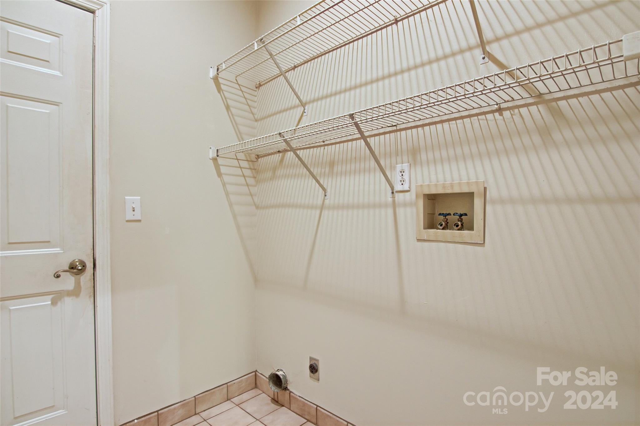 14 Tisha Lane Property Photo 23