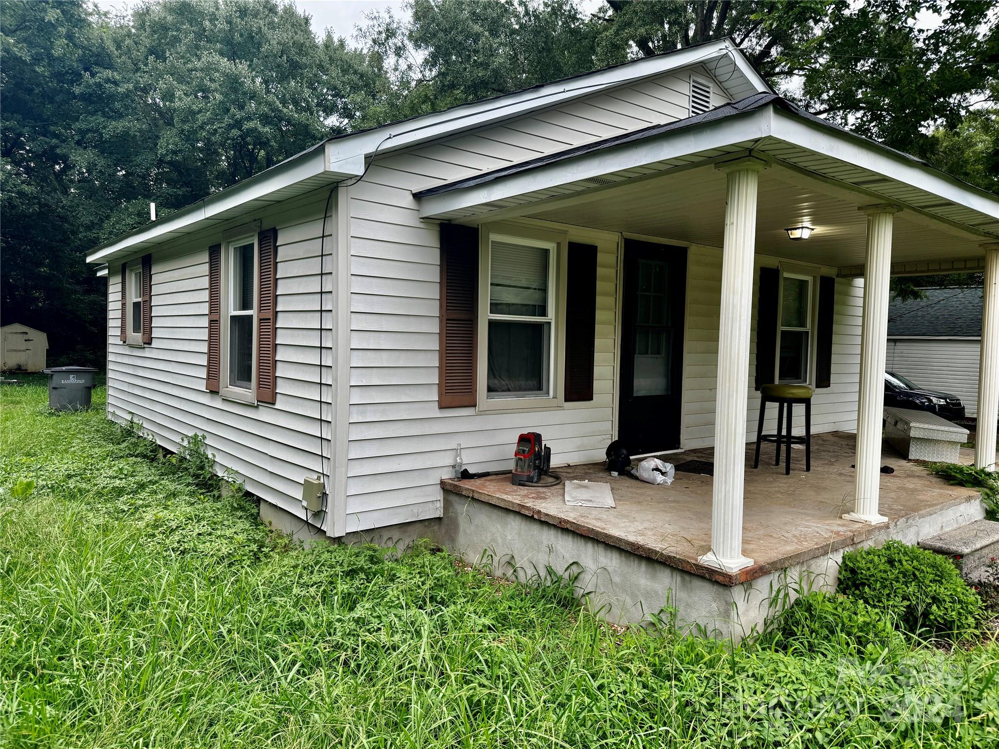 2609 Lane Street Property Photo 2