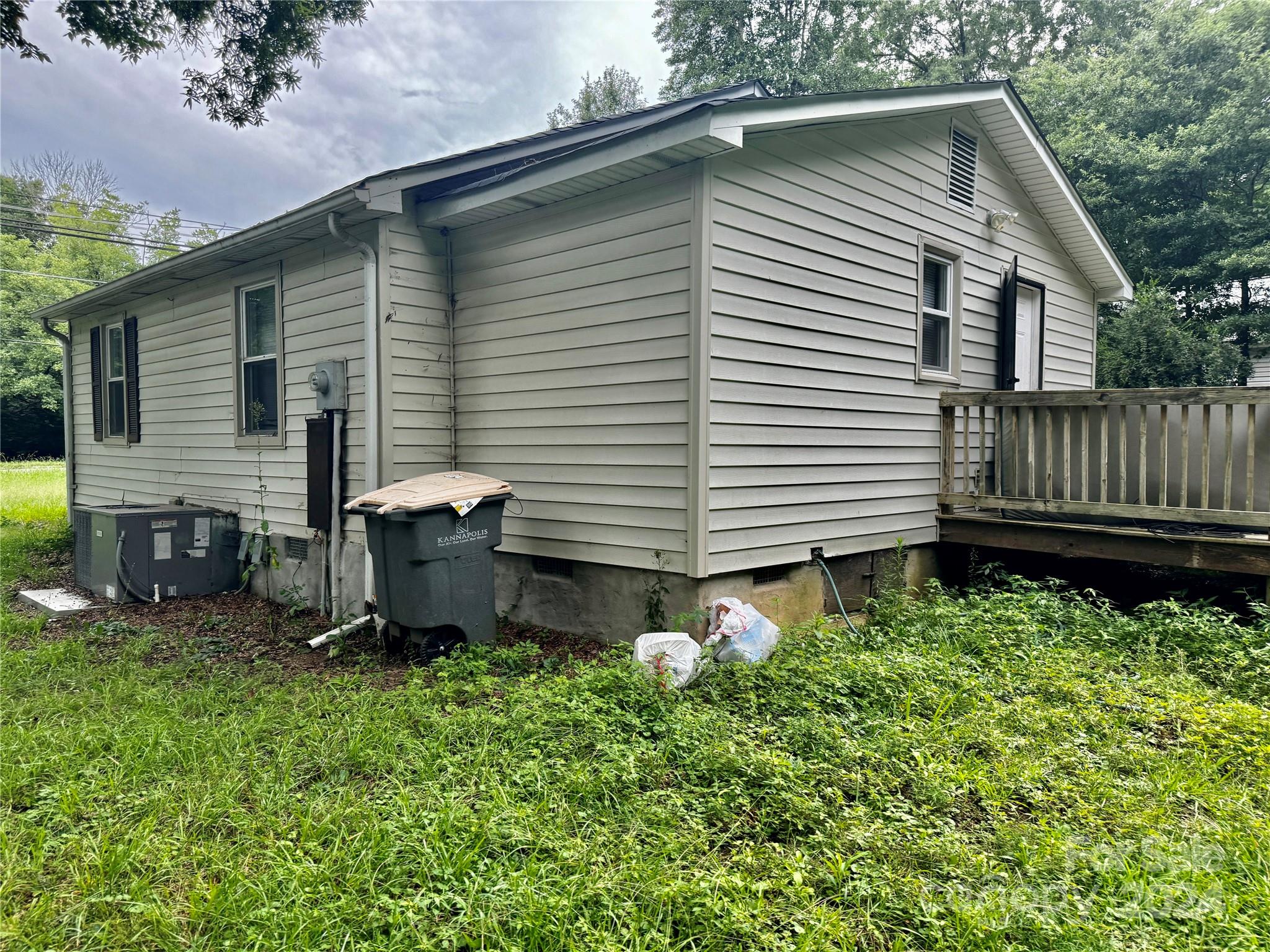 2609 Lane Street Property Photo 5