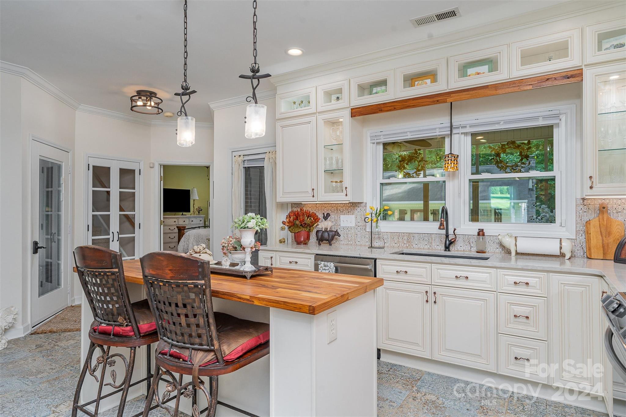 10227 Mount Holly Road Property Photo 14