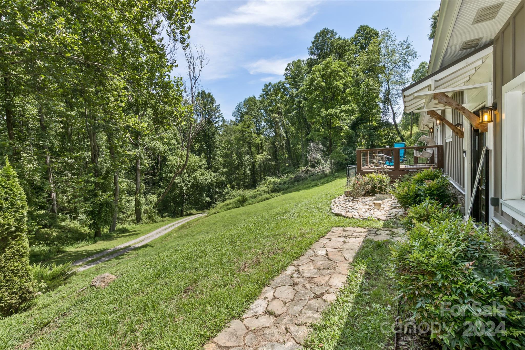 3882 New Leicester Highway Property Photo 5