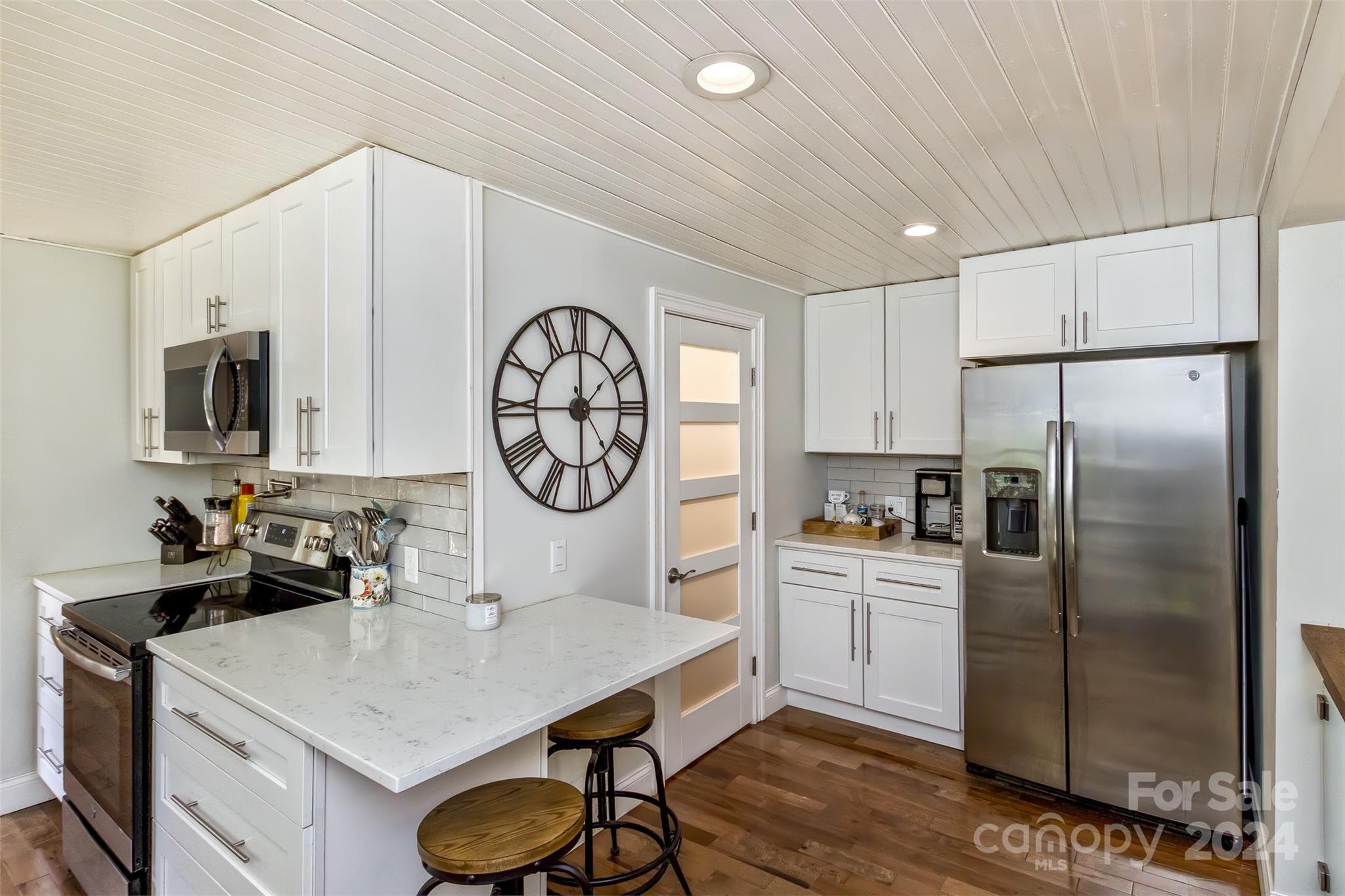 3882 New Leicester Highway Property Photo 18