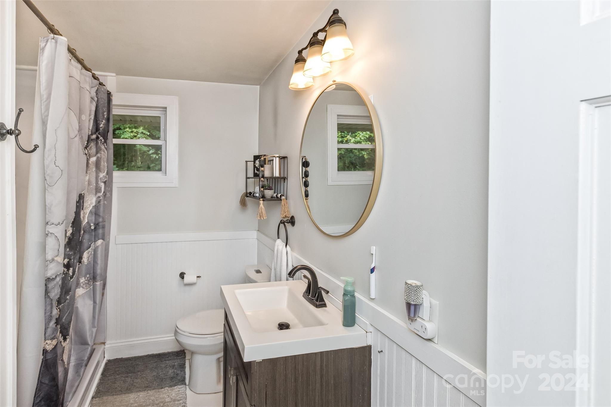3882 New Leicester Highway Property Photo 31