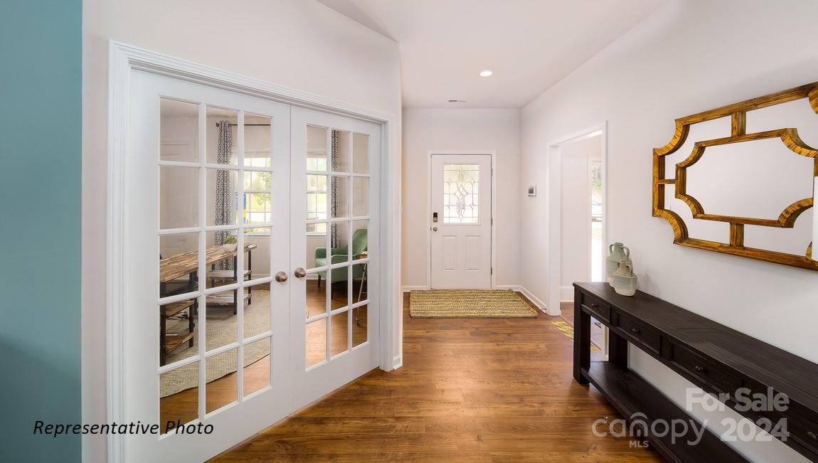 198 Giant Oak Avenue Property Photo 4