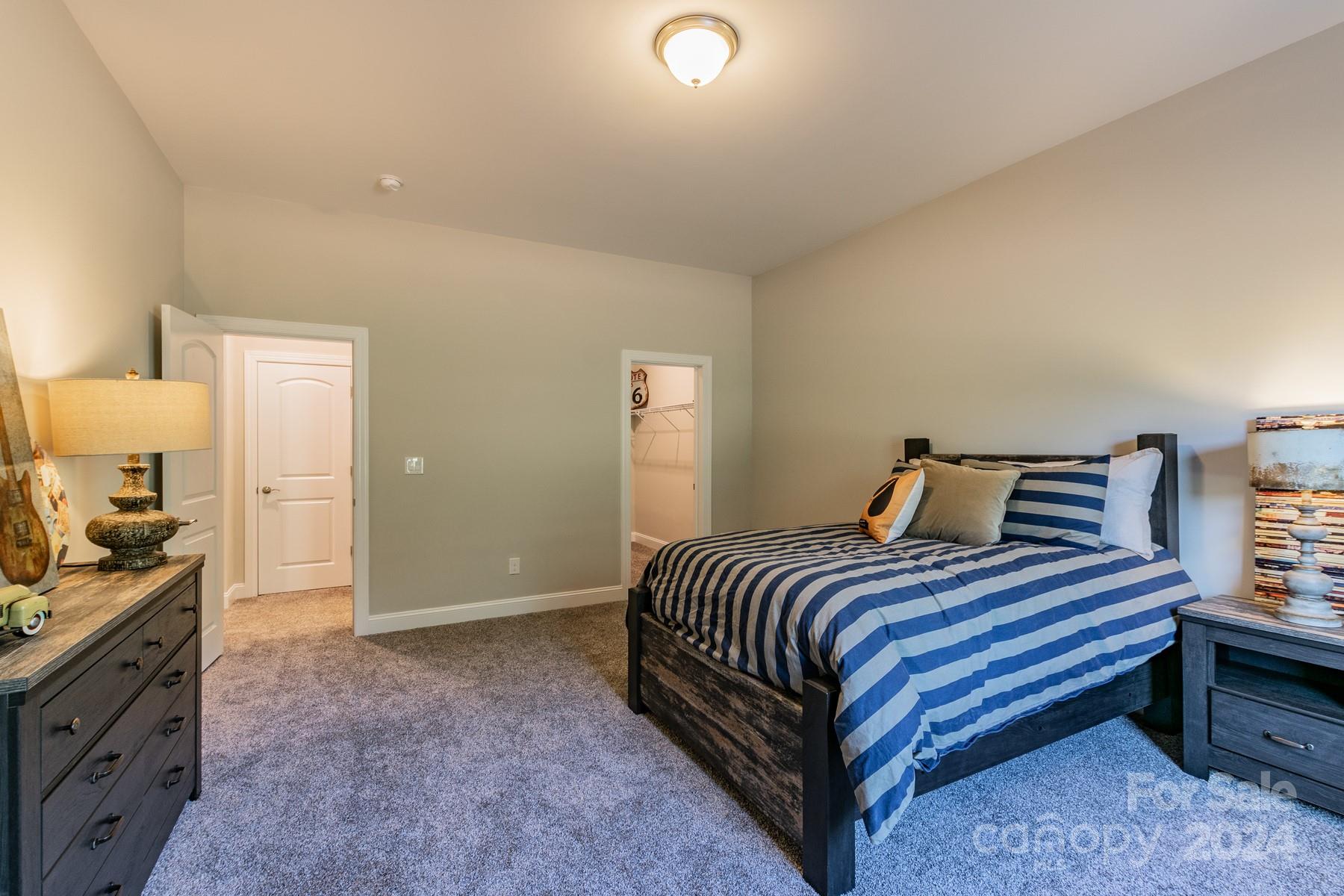 6997 Cobblefield Lane Property Photo 17