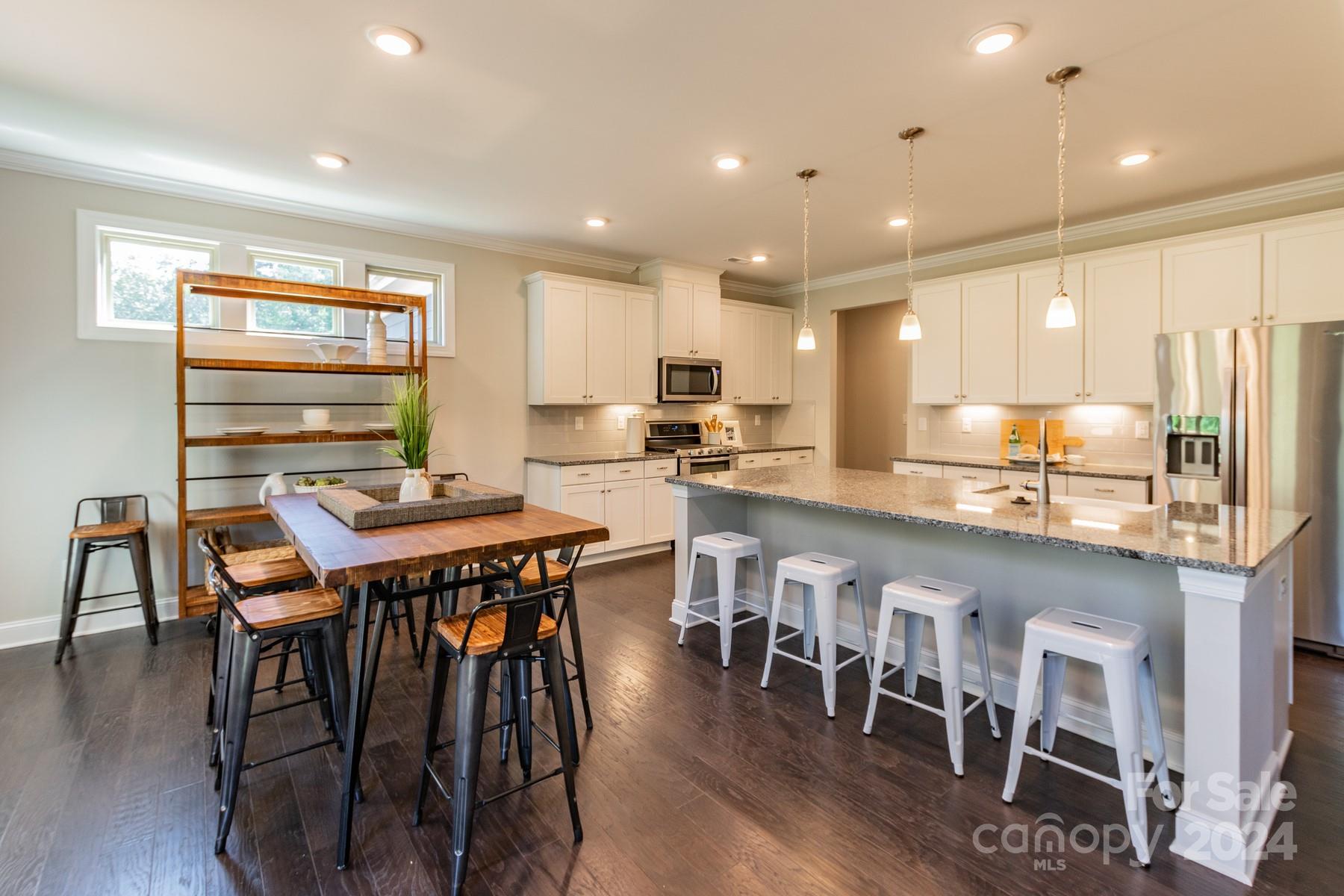 6997 Cobblefield Lane Property Photo 35