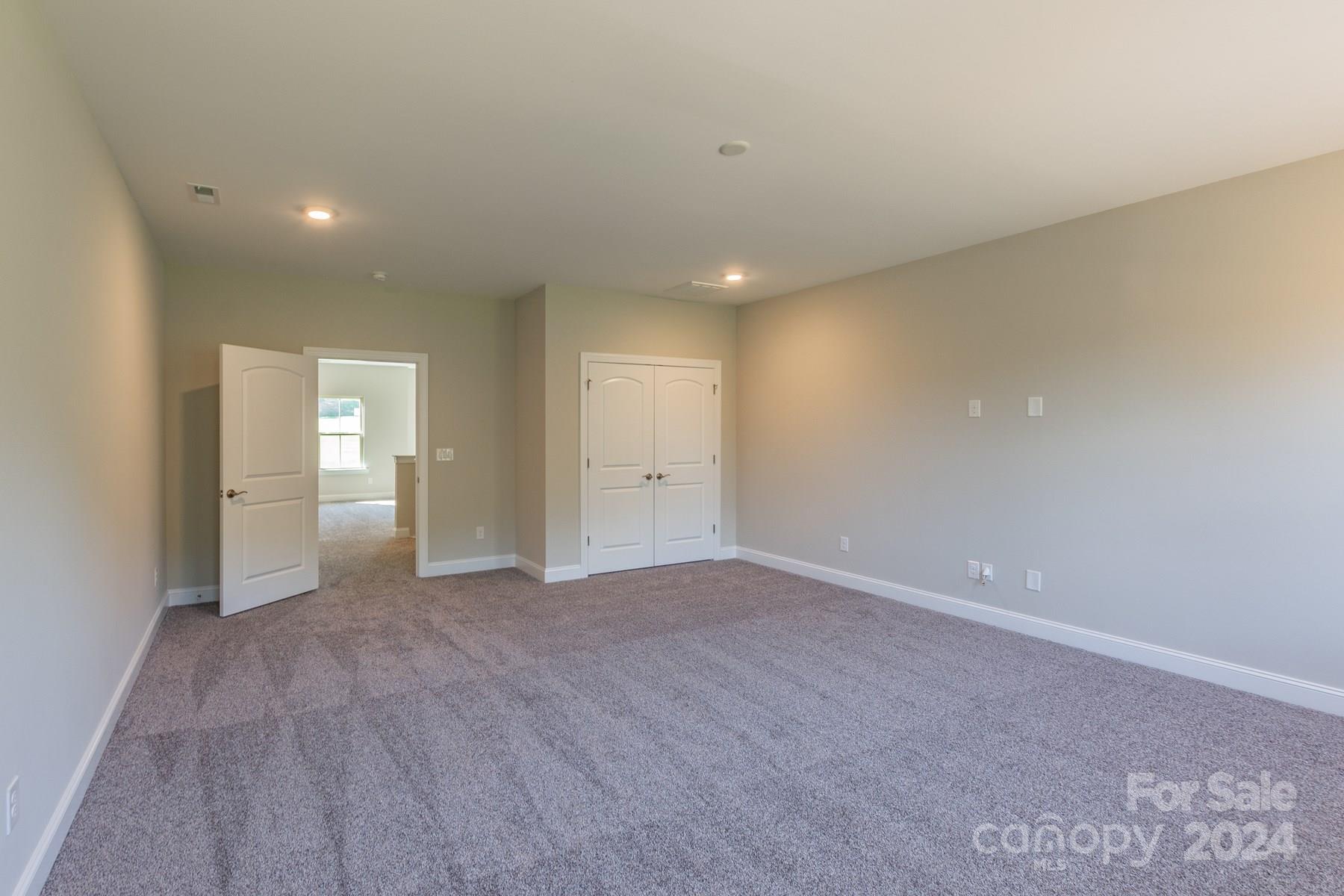 7015 Cobblefield Lane Property Photo 16