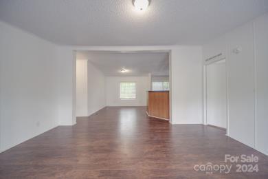 203 Fallow View Road Property Photo 5