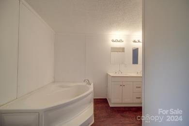 203 Fallow View Road Property Photo 10
