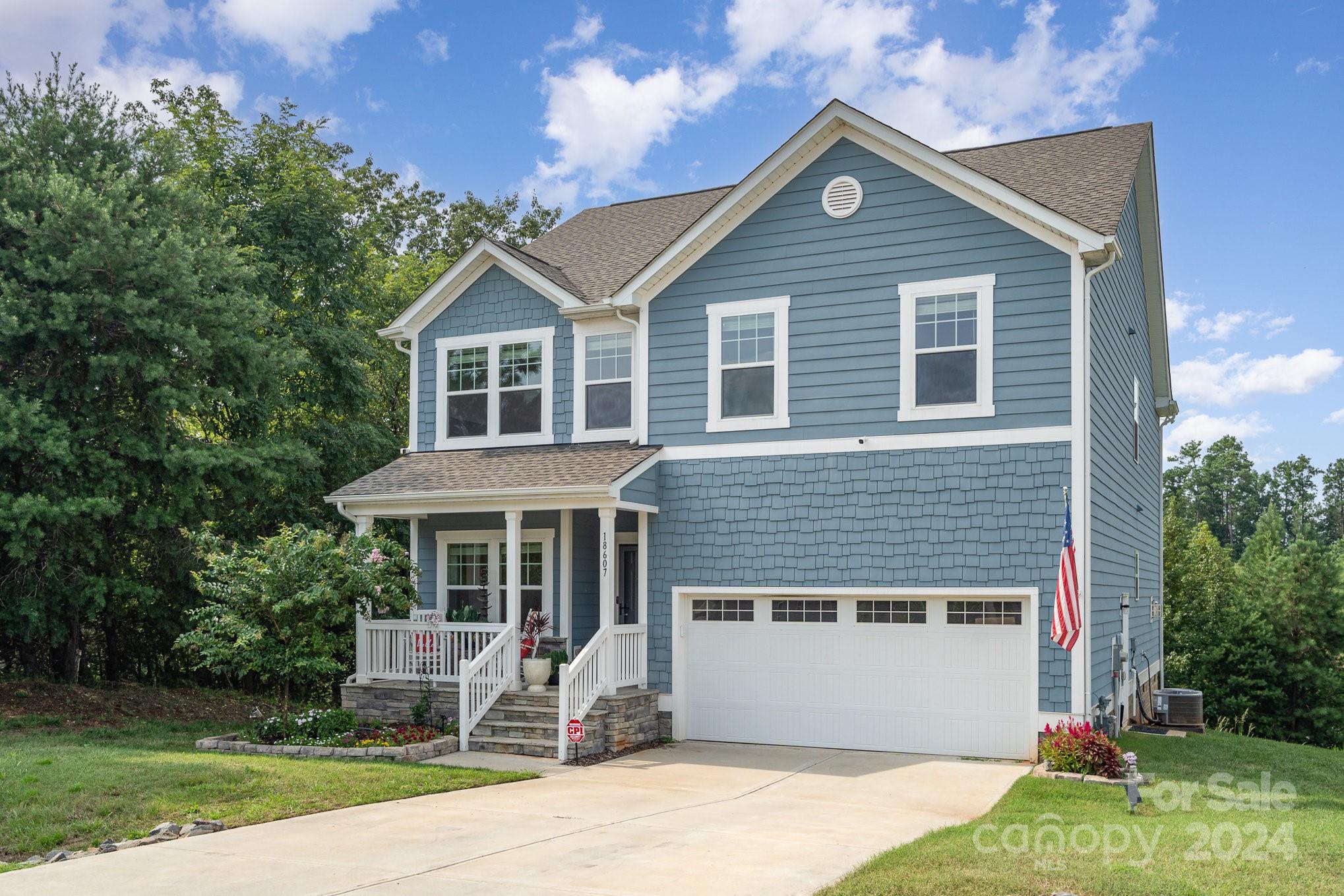18607 Mainsail Court Property Photo 2