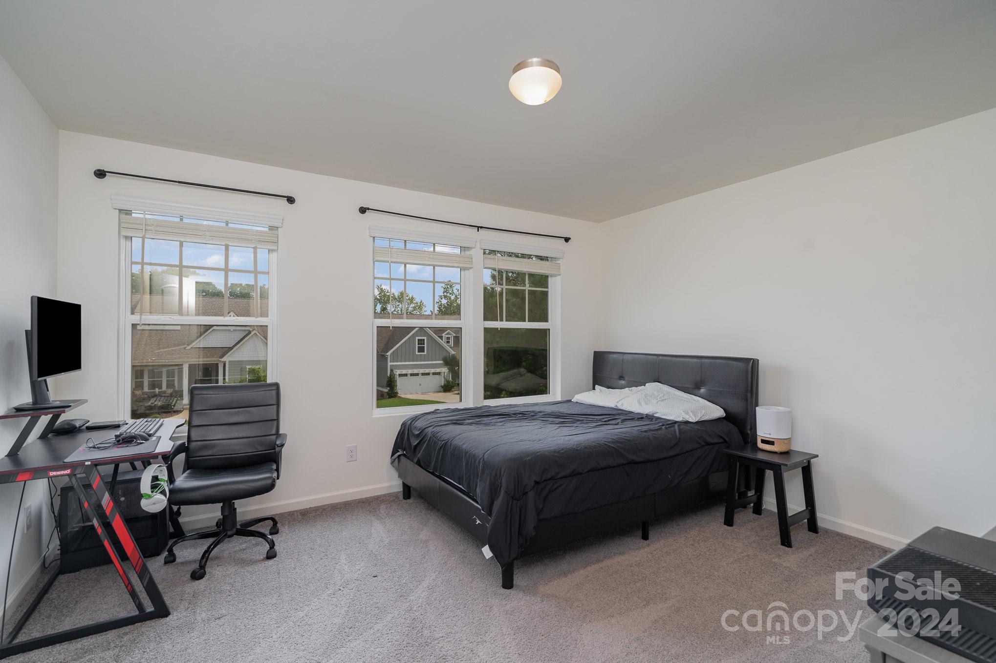 18607 Mainsail Court Property Photo 25