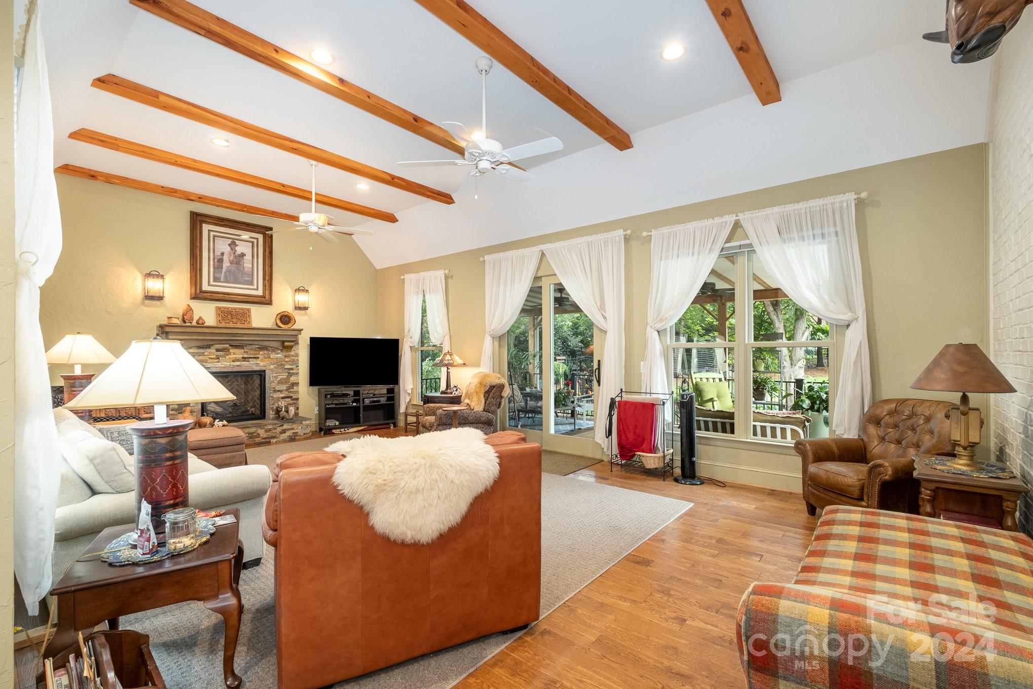 5926 Moray Court Property Photo 16