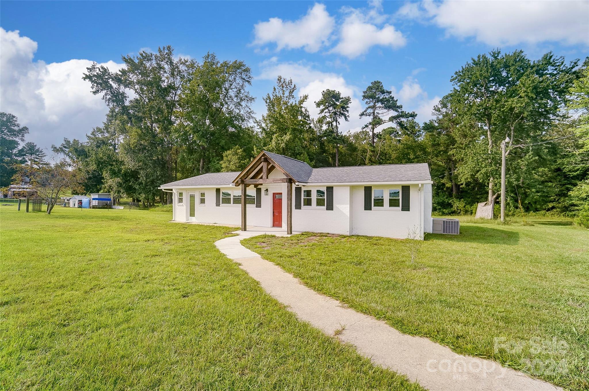 2677 Mcilwain Road Property Photo