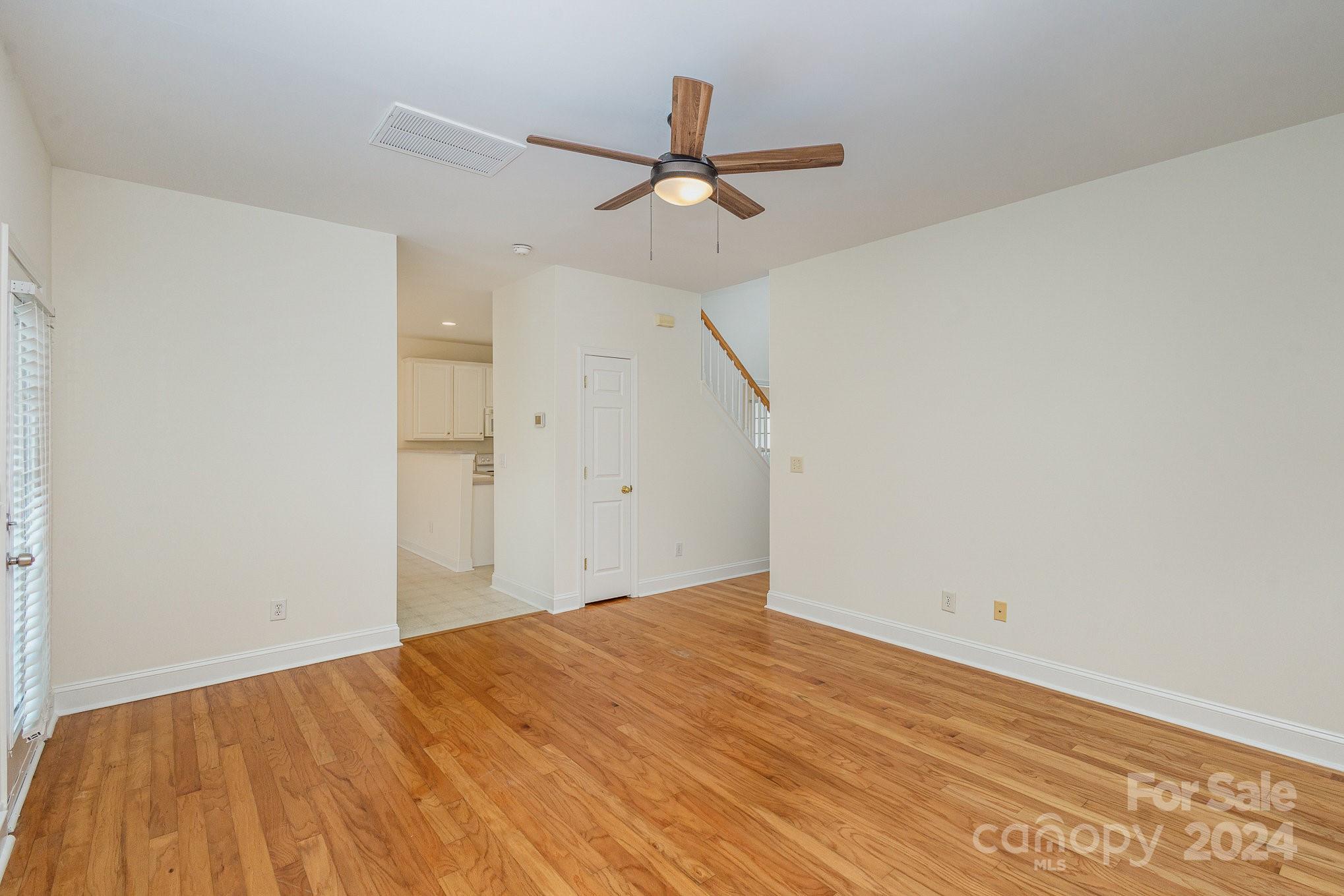 4103 Desert Rose Court Property Photo 5