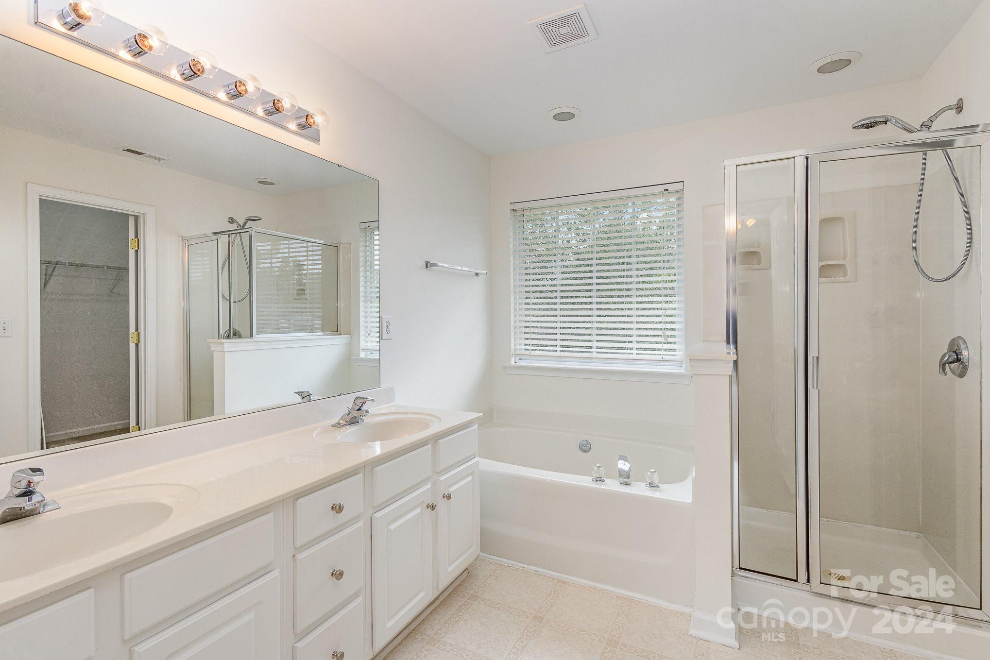 4103 Desert Rose Court Property Photo 15
