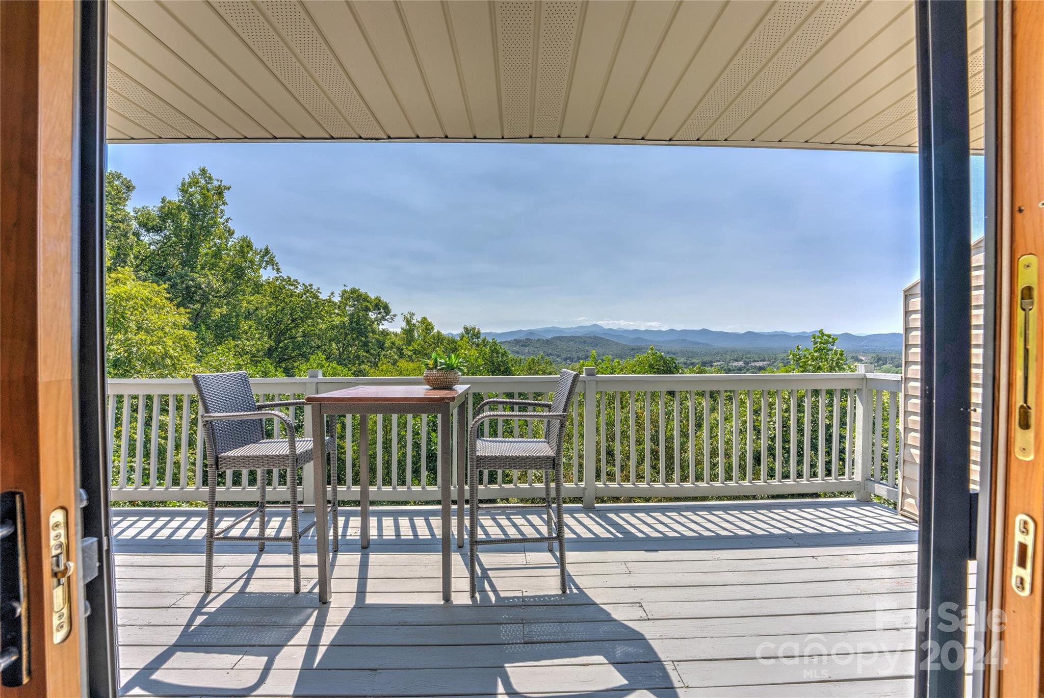 74 Park Avenue Property Photo 6