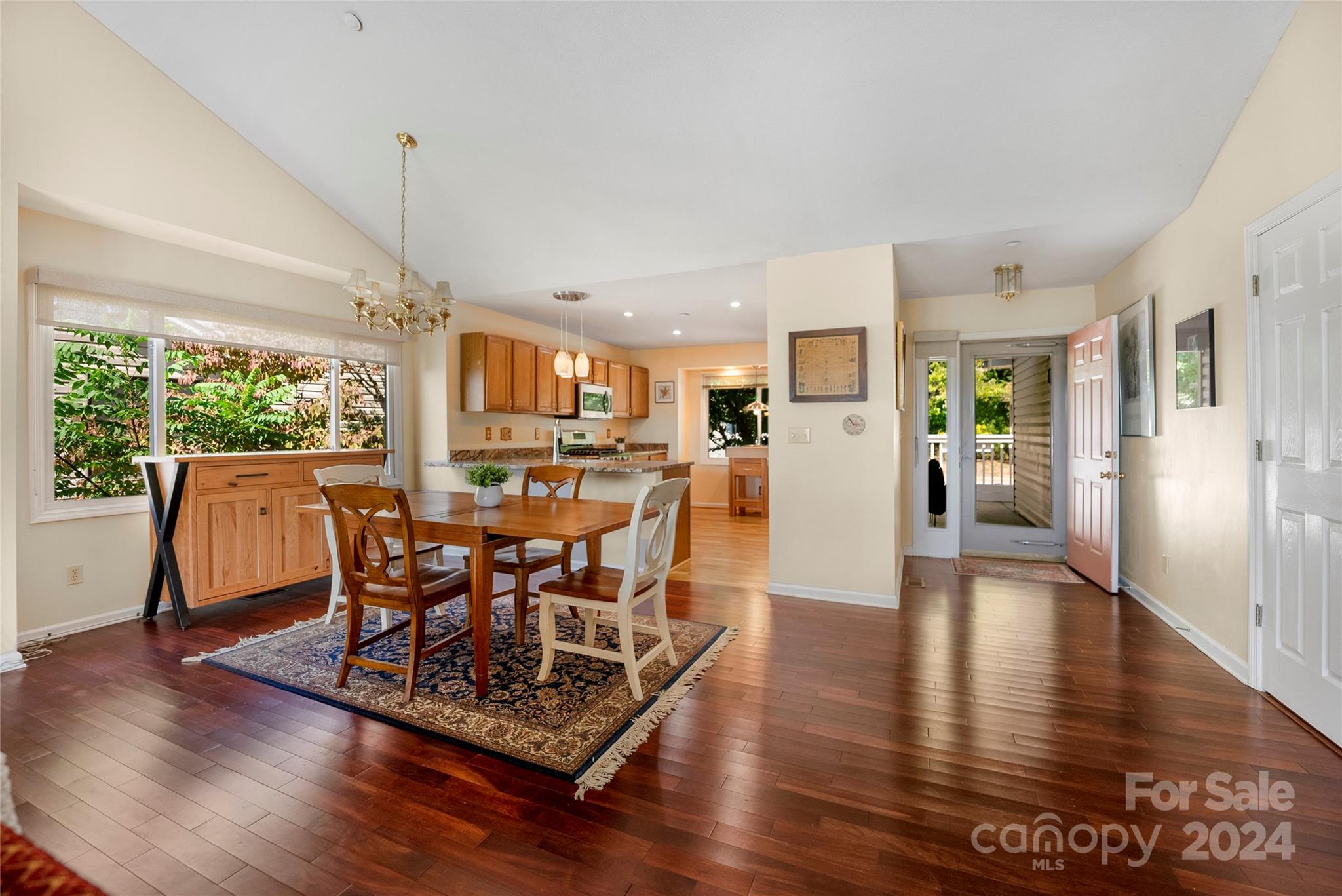 74 Park Avenue Property Photo 15