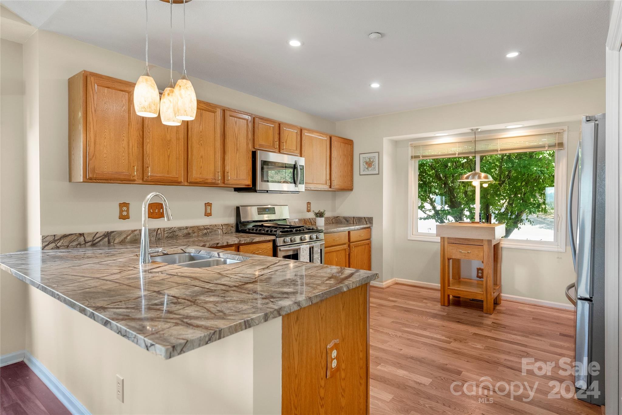 74 Park Avenue Property Photo 16